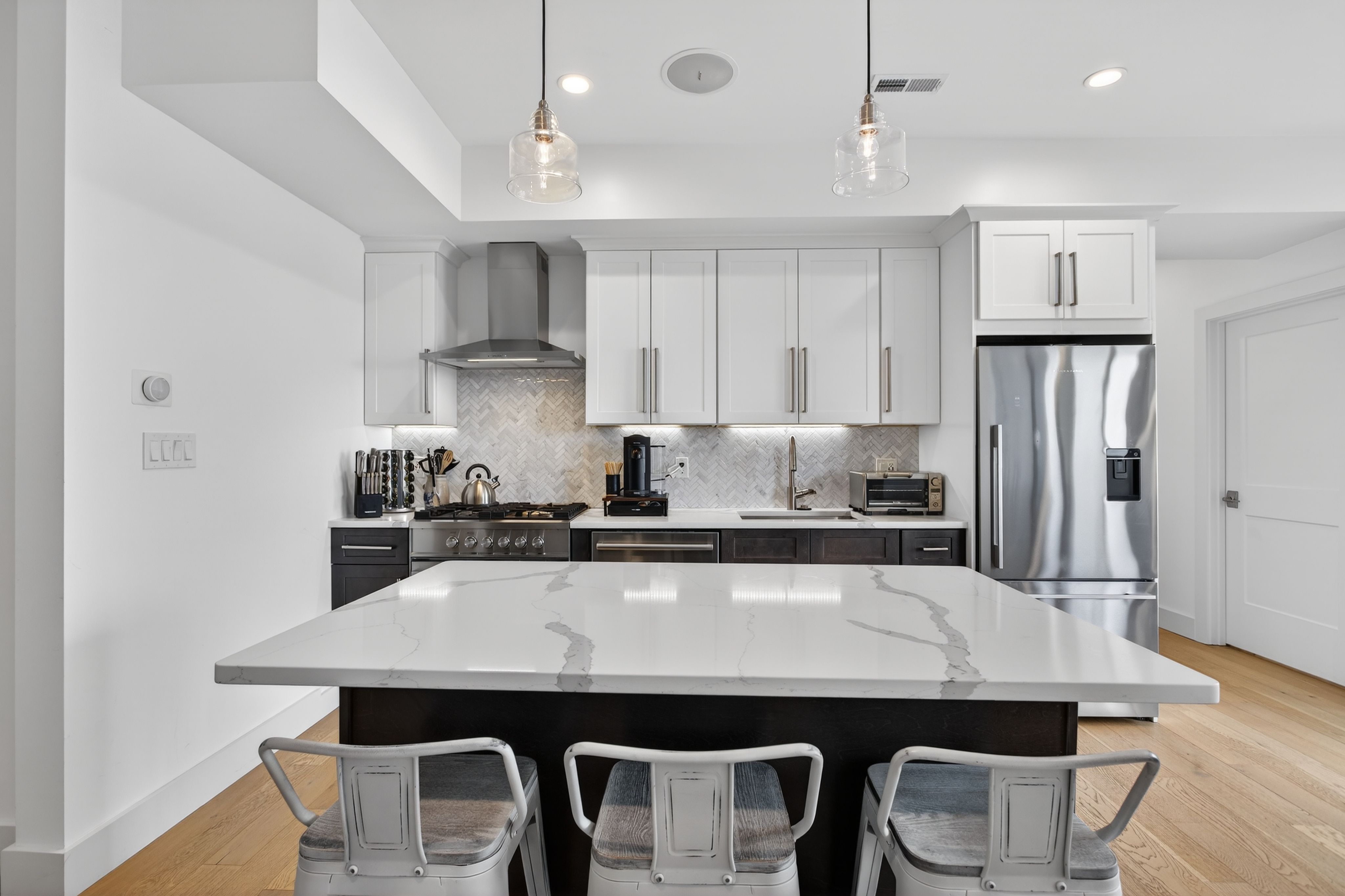  946 Saratoga Street, Boston, MA, 02128 - 物件實景