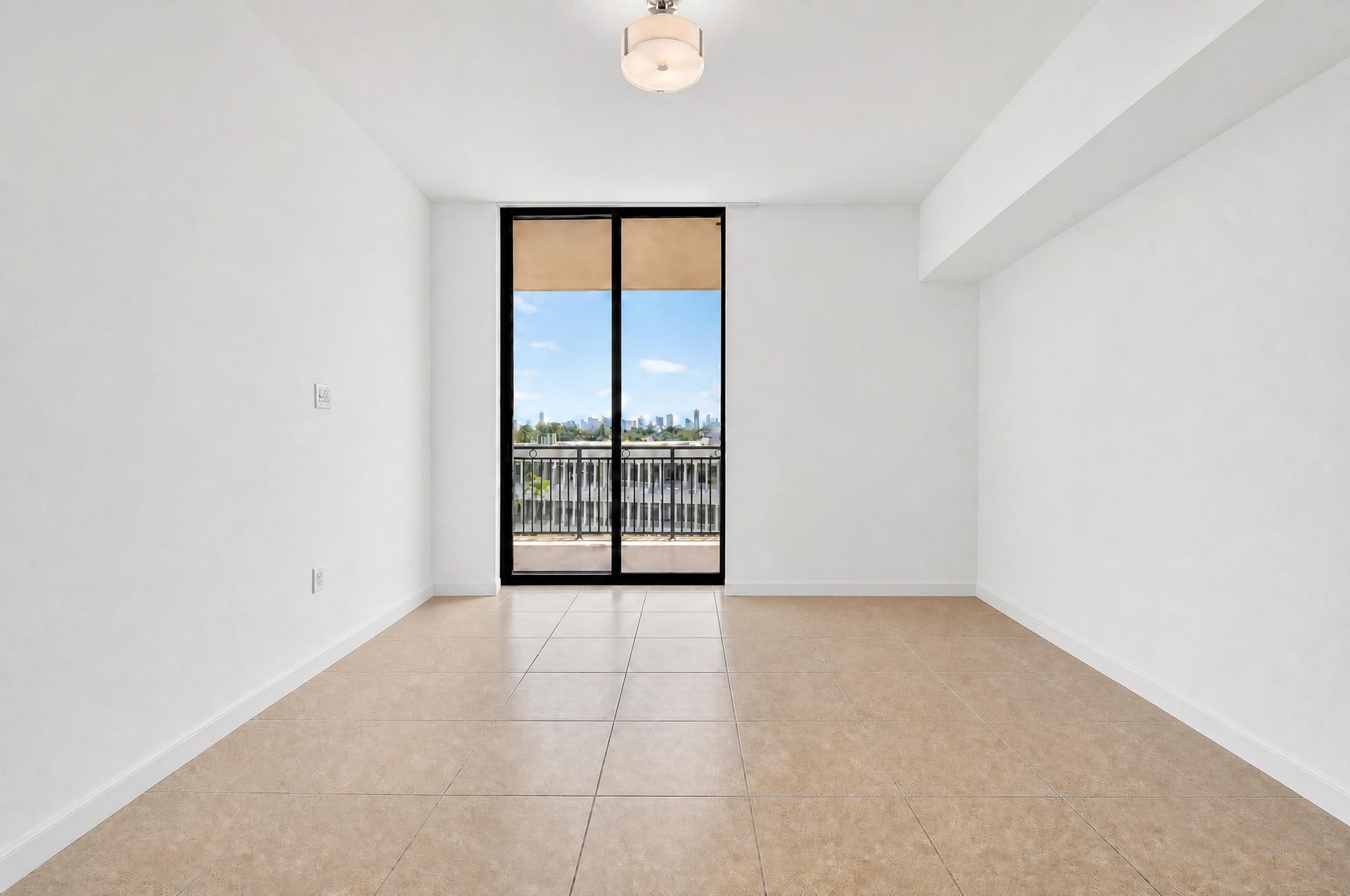  1300 Ponce De Leon Blvd, Coral Gables, FL, 33134 - 物件實景