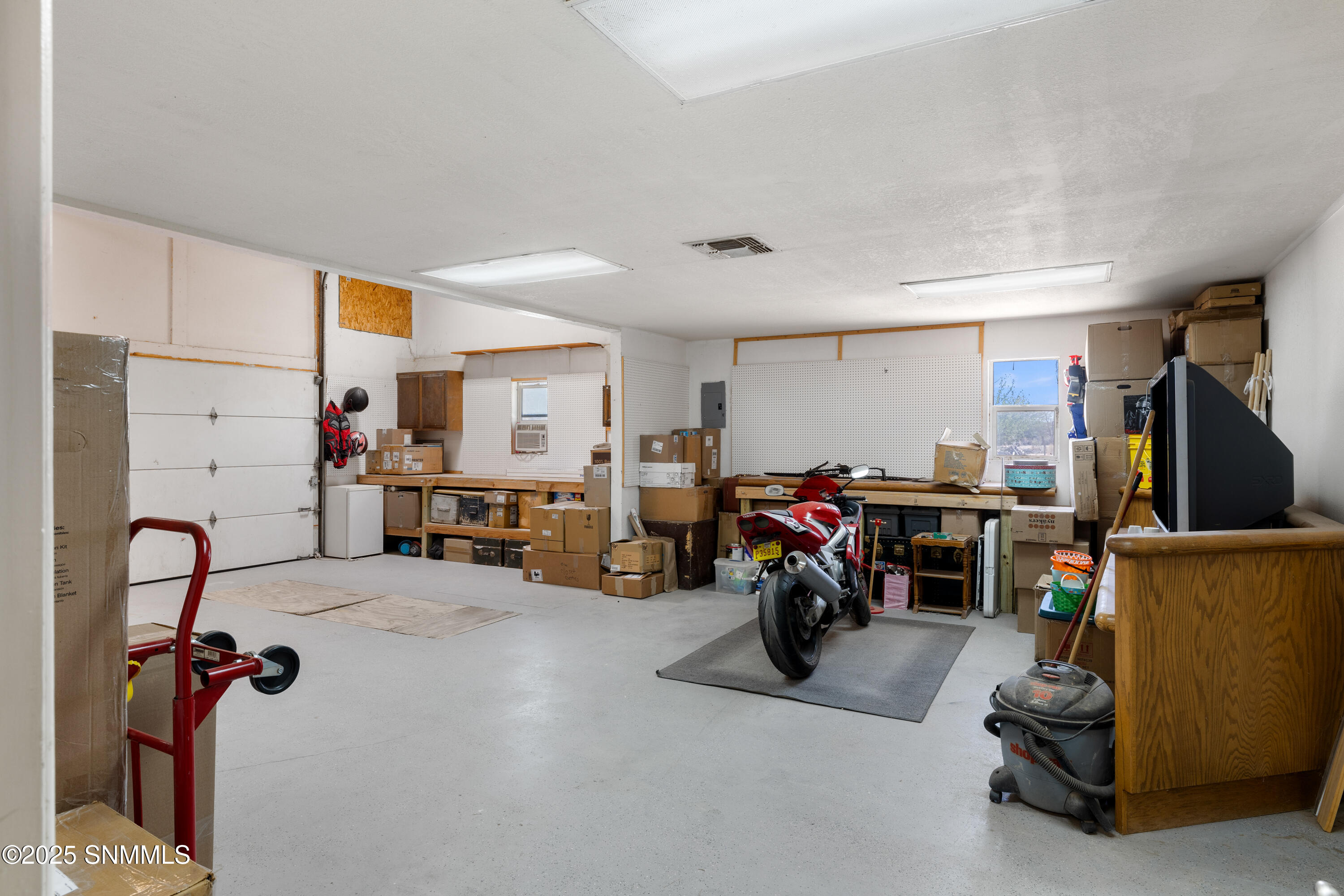 Las Cruces, New Mexico, 88007, United States, 4 Bedrooms Bedrooms, ,3 BathroomsBathrooms,Residential,For Sale,1796237