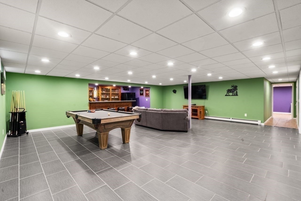 Halifax, Massachusetts, 02338, United States, 3 Bedrooms Bedrooms, ,3 BathroomsBathrooms,Residential,For Sale,1938860