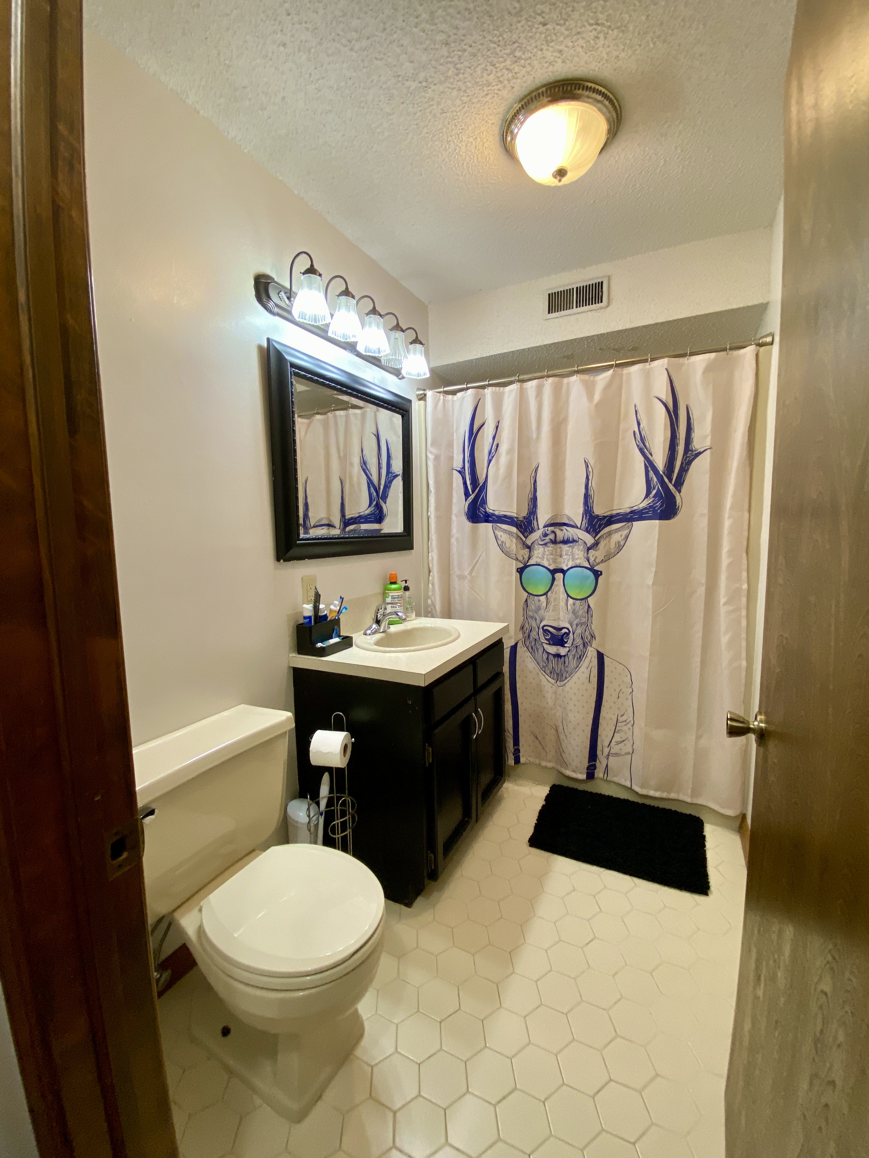 Ozone, Arkansas, 72854, United States, 5 Bedrooms Bedrooms, ,4 BathroomsBathrooms,Residential,For Sale,1943297