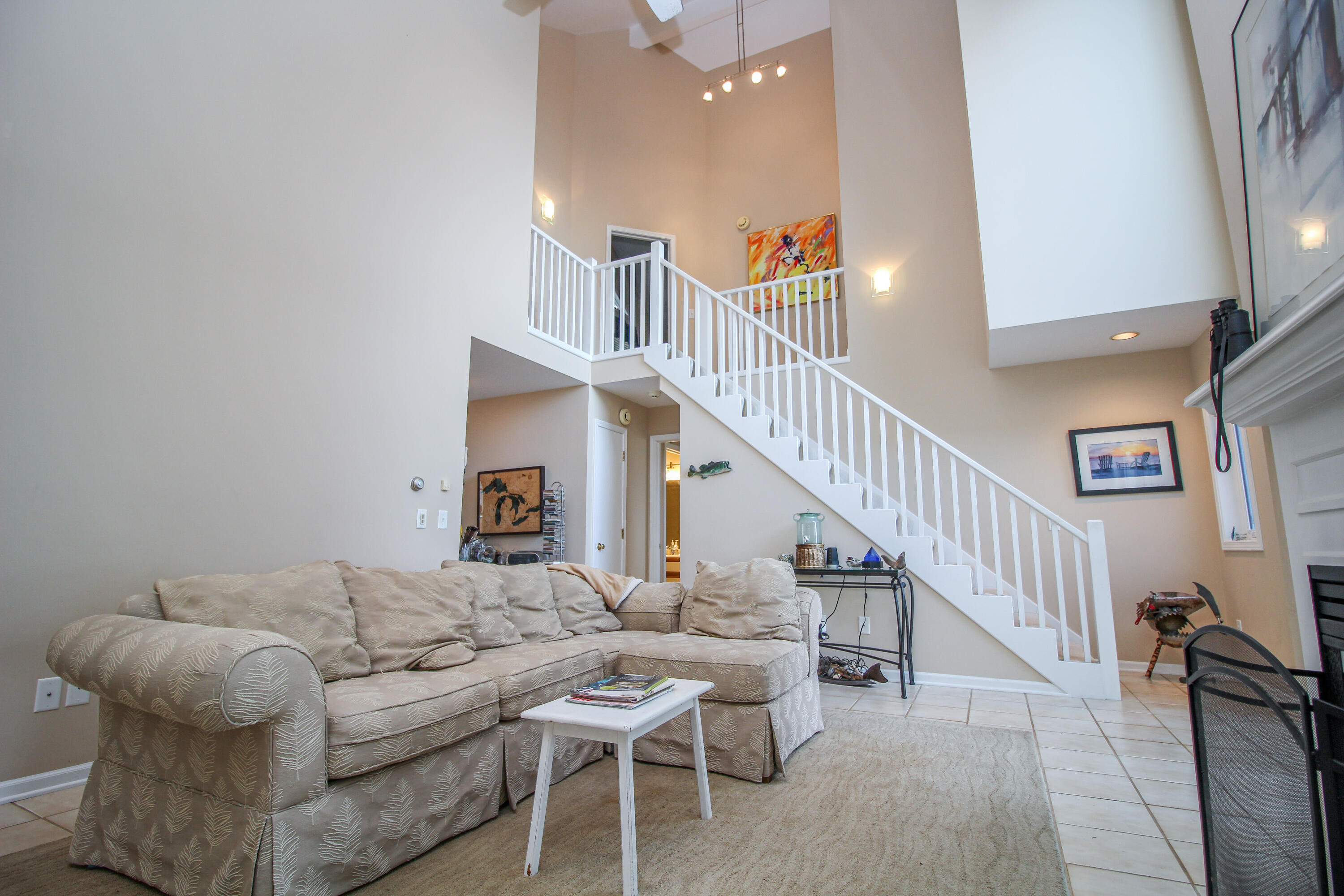 South Haven, Michigan, 49090, United States, 3 Bedrooms Bedrooms, ,4 BathroomsBathrooms,Residential,For Sale,1982825