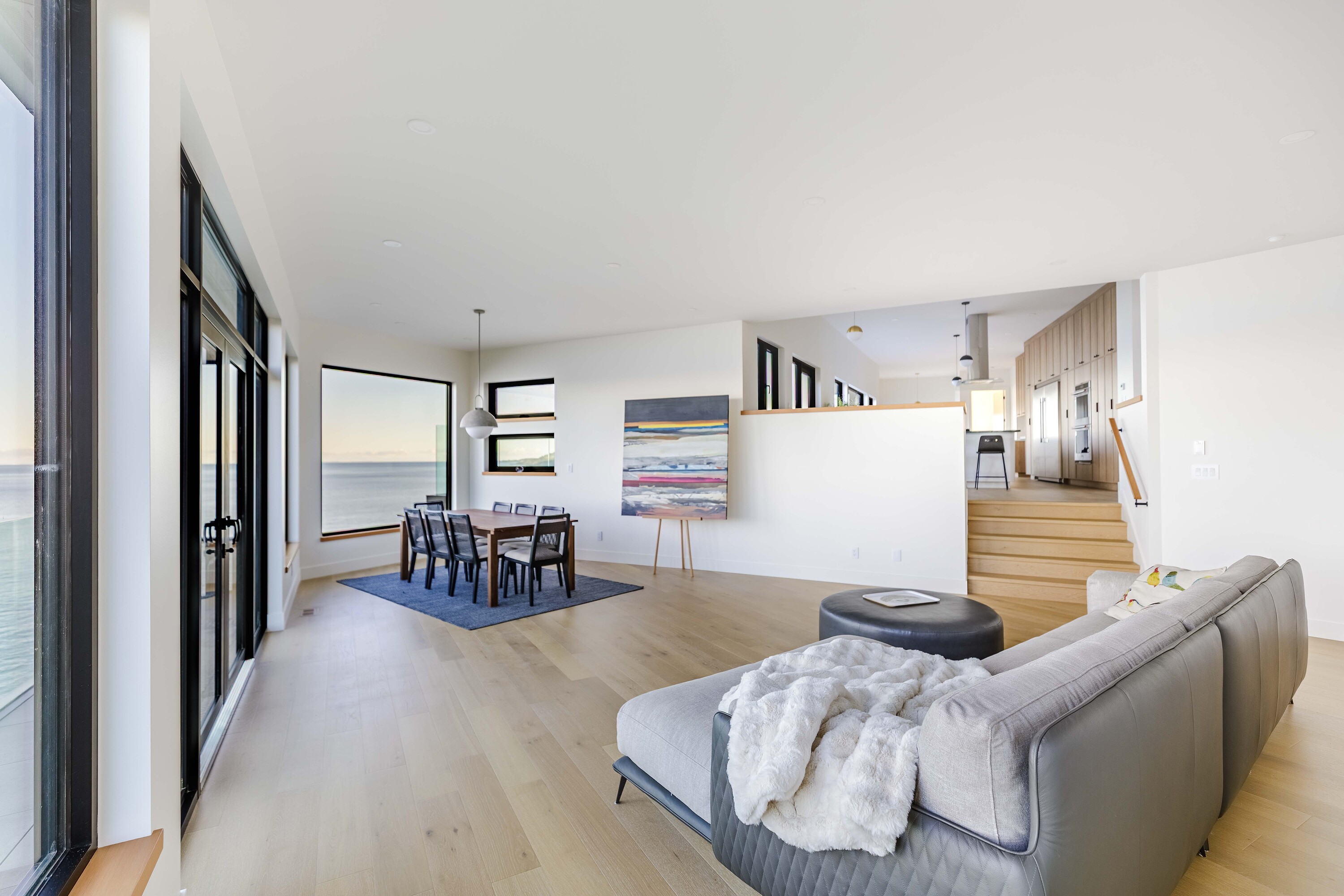  Panoramic Saanich Oceanfront - 物件實景