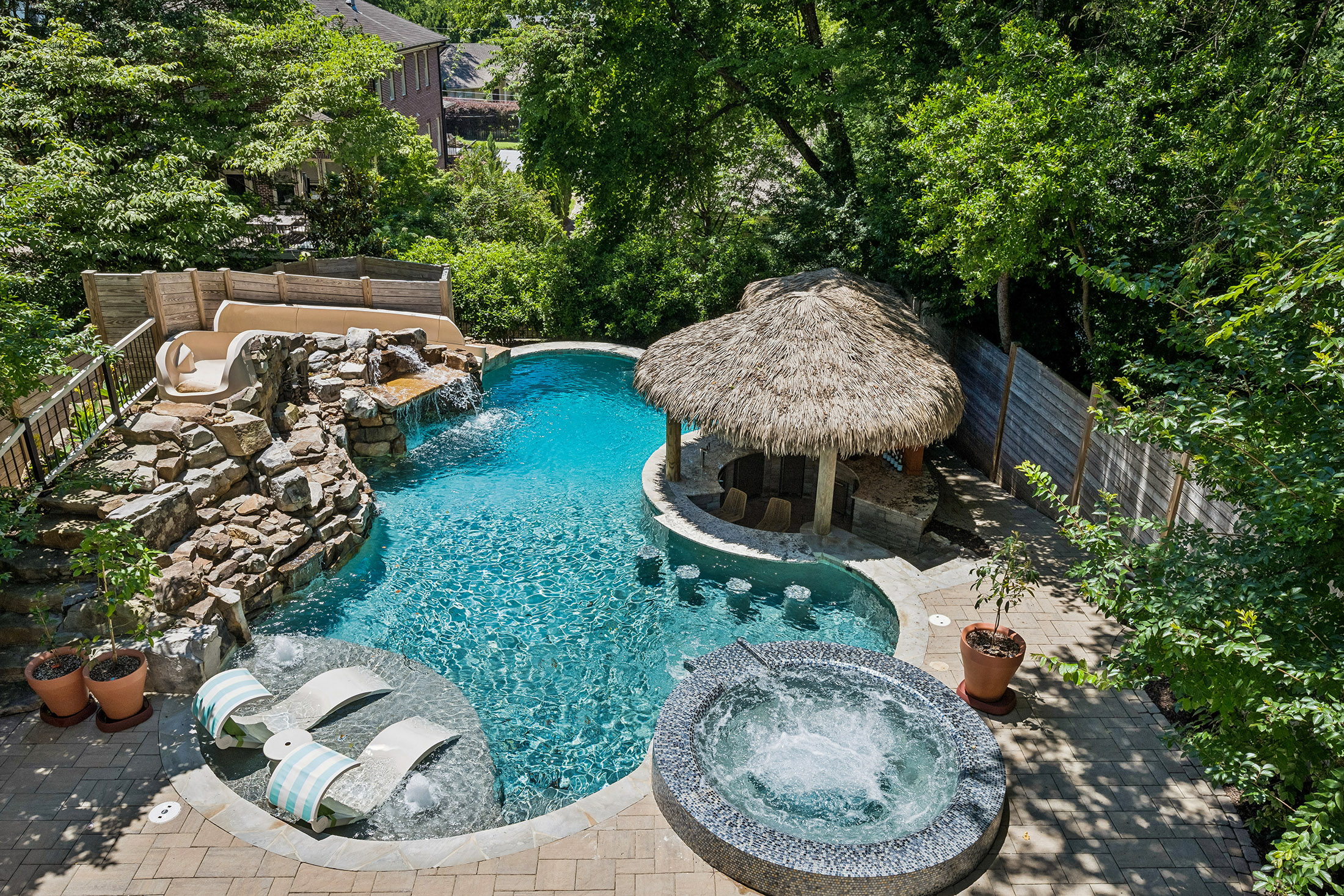  Resort-Inspired Retreat in the Heart of Virginia Highland - 物件實景