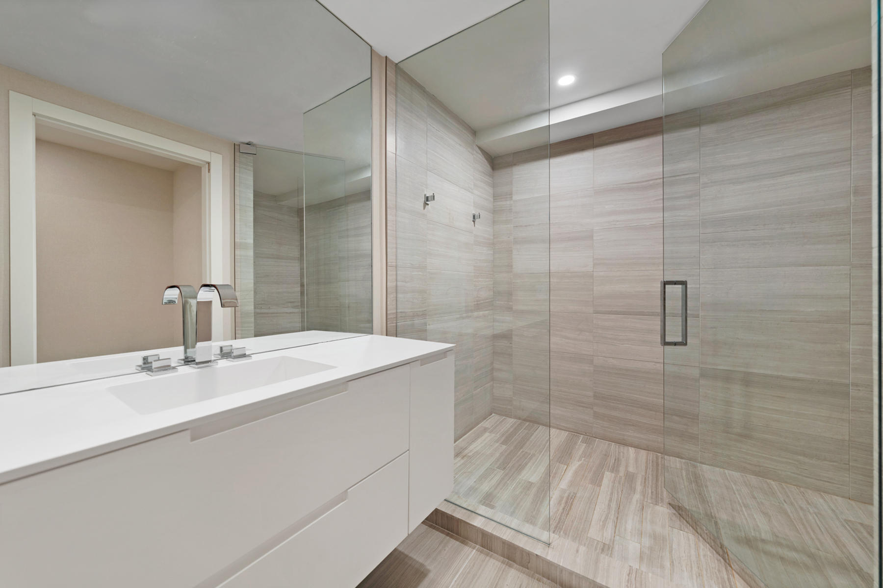  4701 N Meridian Ave, Miami Beach, FL, 33140 - 物件實景
