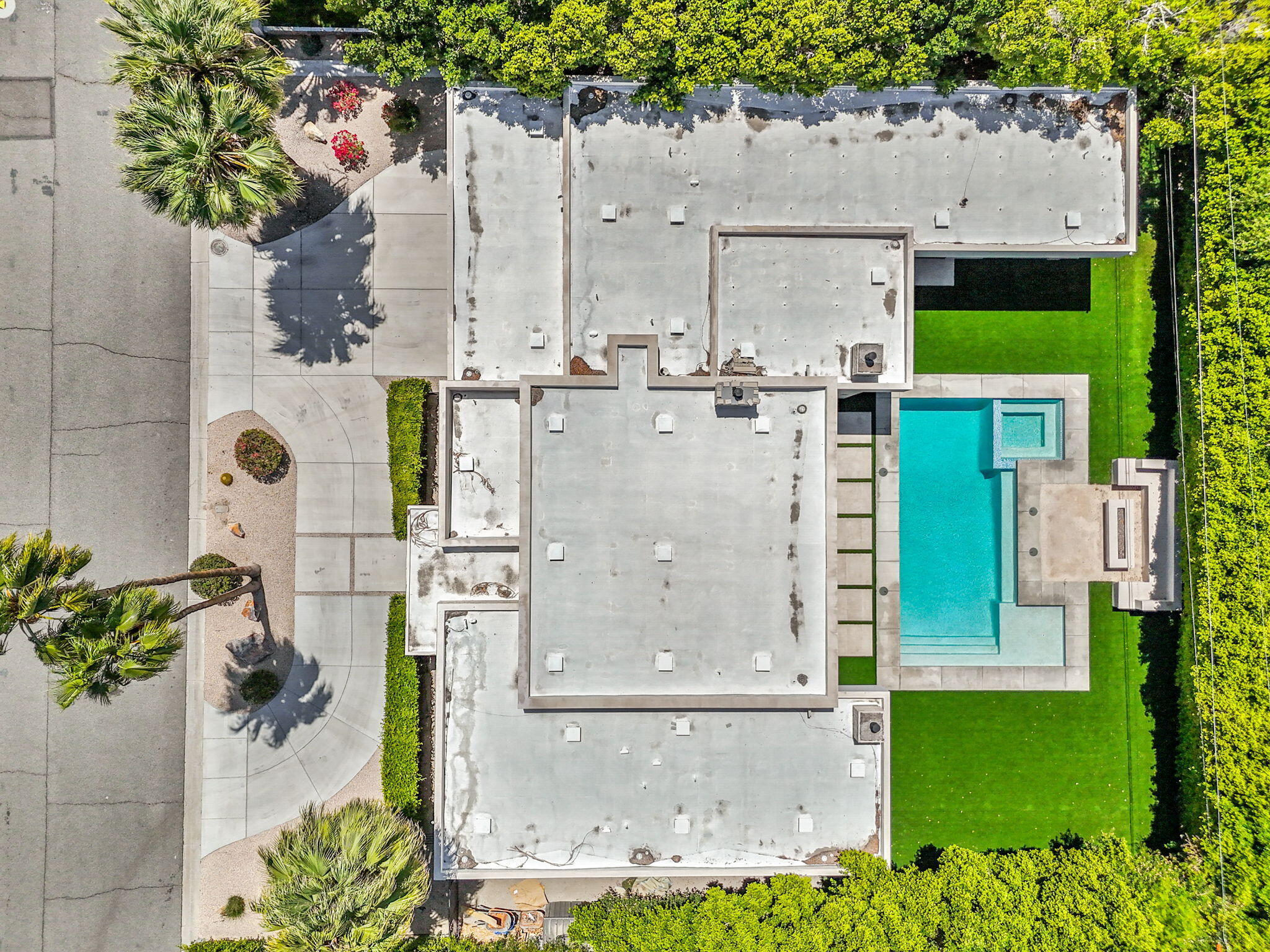 Palm Springs, California, 92262, United States, 5 Bedrooms Bedrooms, ,4 BathroomsBathrooms,Residential,For Sale,1805387