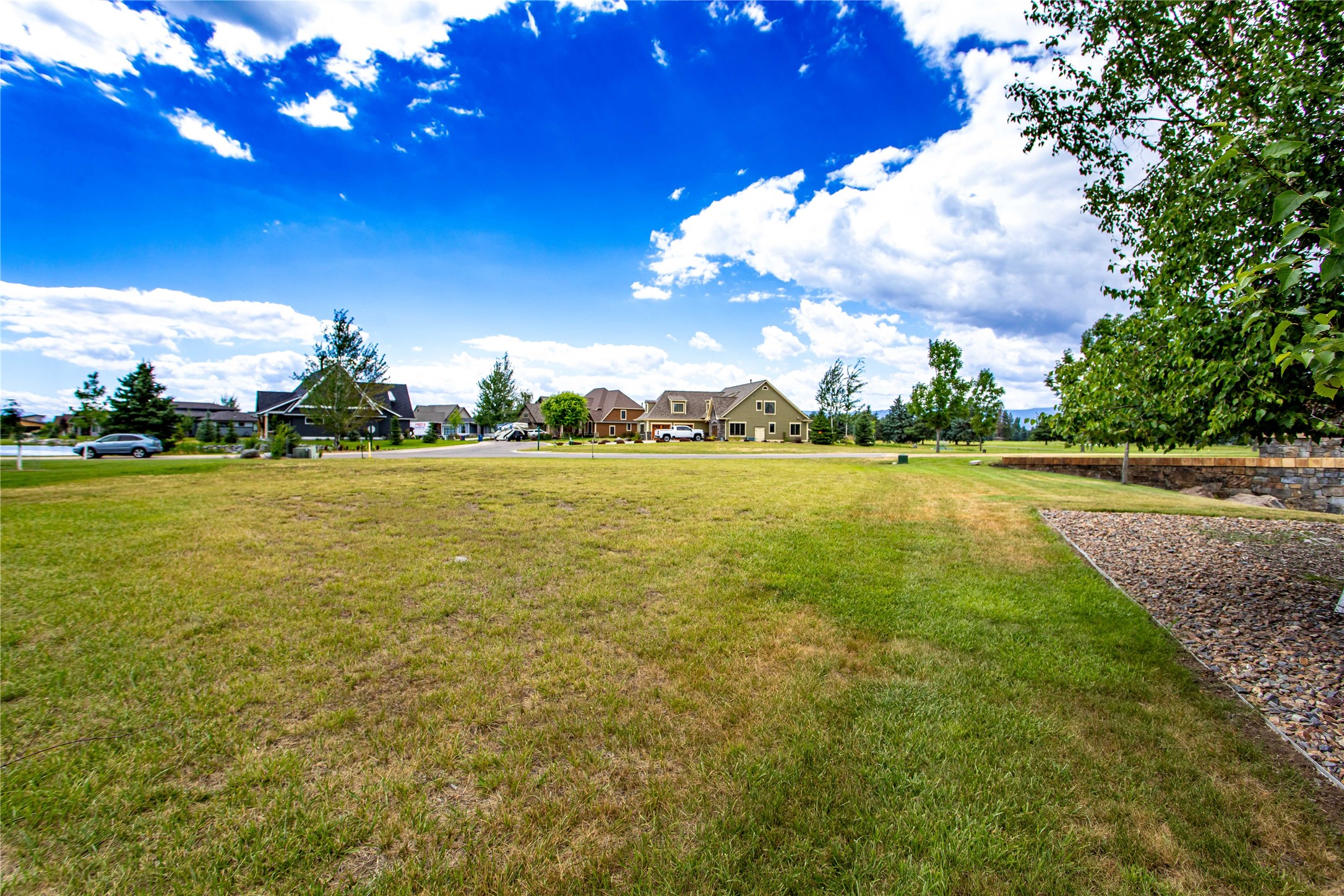  1001 Lake Pointe Drive - 物件實景