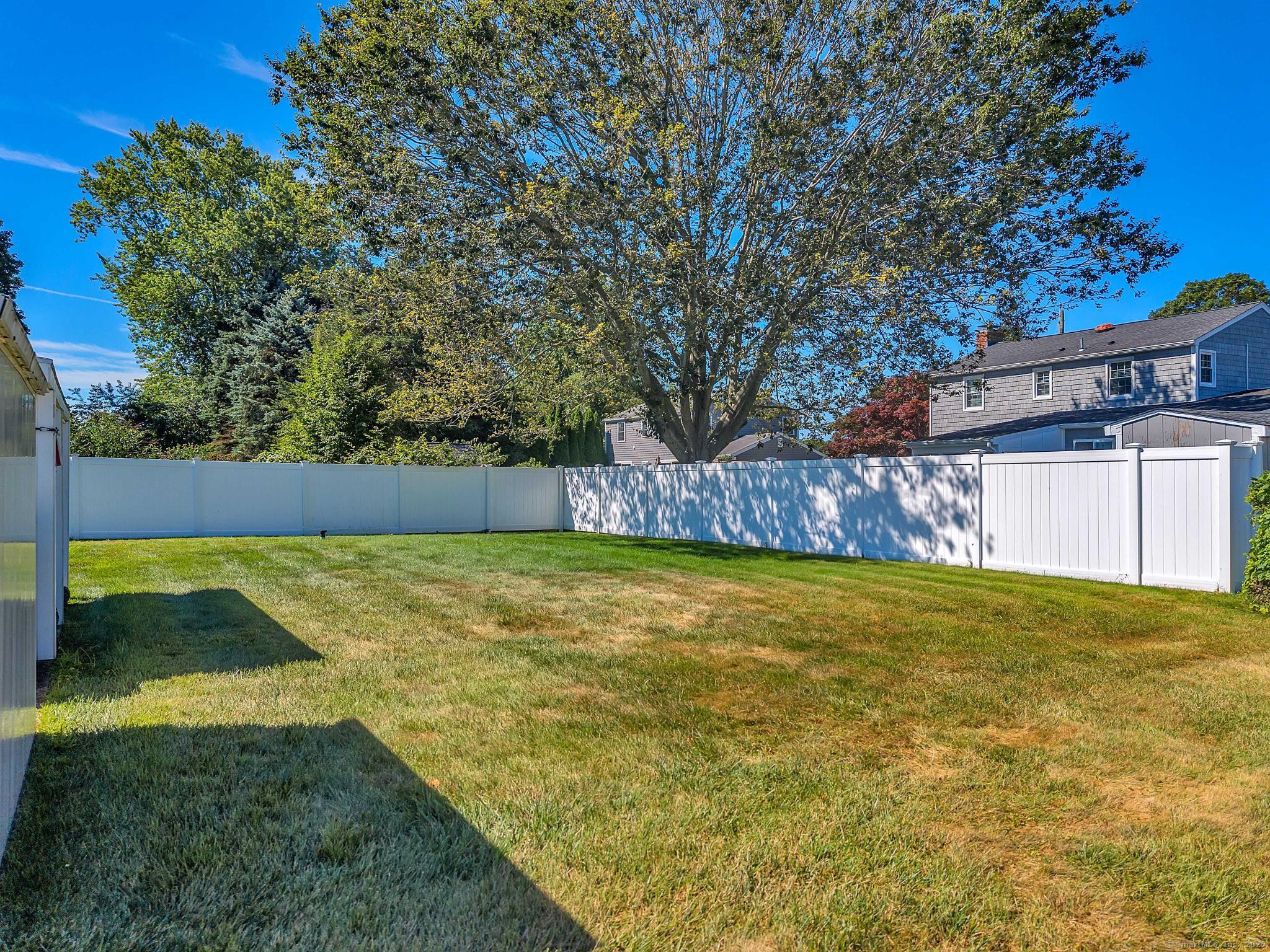 Old Saybrook, Connecticut, 06475, United States, 2 Bedrooms Bedrooms, ,2 BathroomsBathrooms,Residential,For Sale,1895780