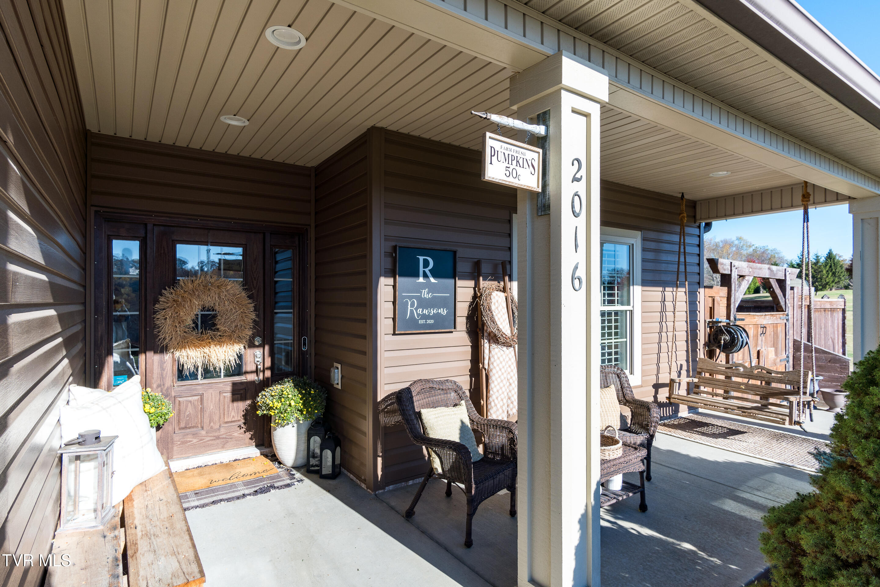 Piney Flats, Tennessee, 37686, United States, 4 Bedrooms Bedrooms, ,4 BathroomsBathrooms,Residential,For Sale,2005173