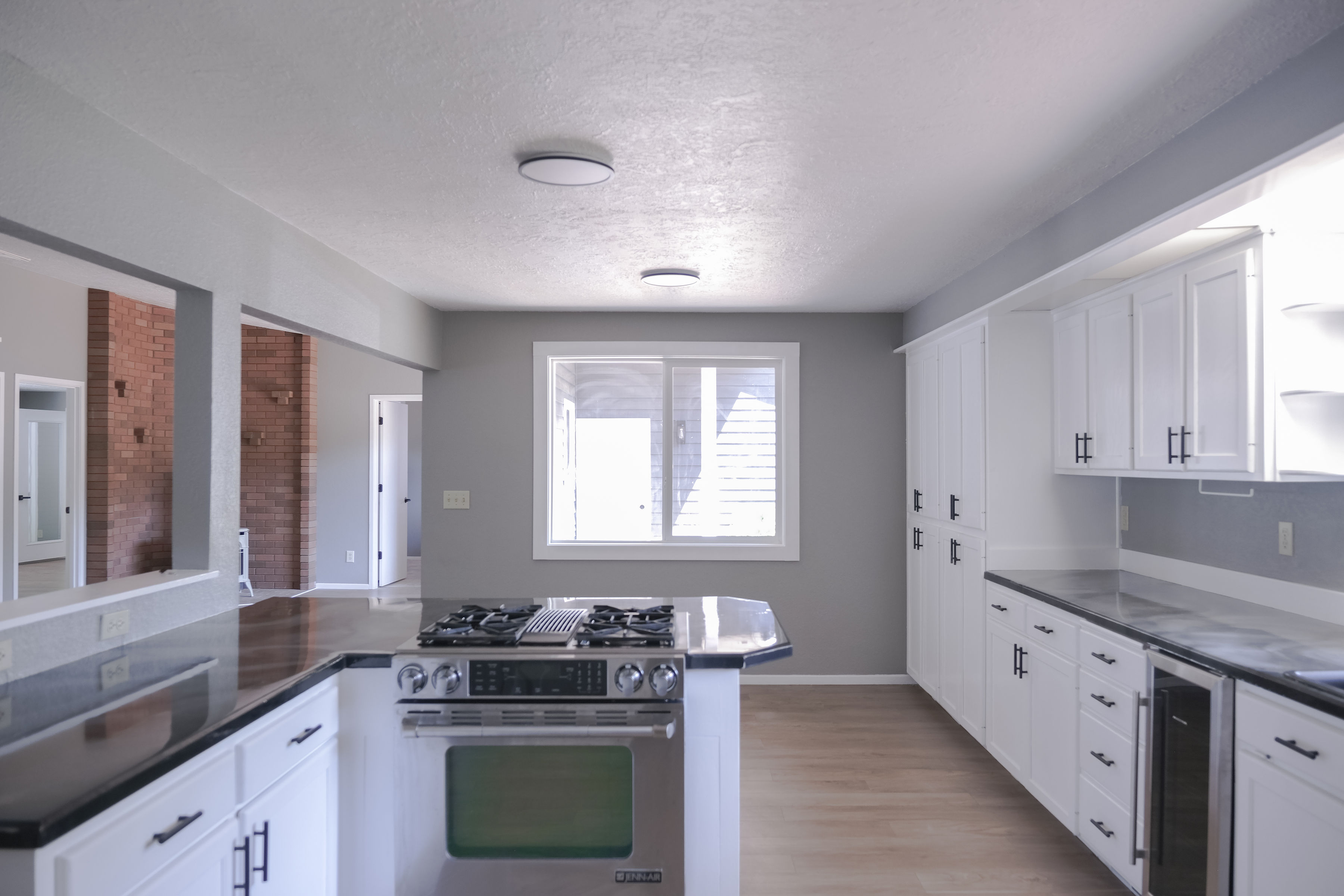 Lincoln City, Oregon, 97367, United States, 3 Bedrooms Bedrooms, ,2 BathroomsBathrooms,Residential,For Sale,1976632