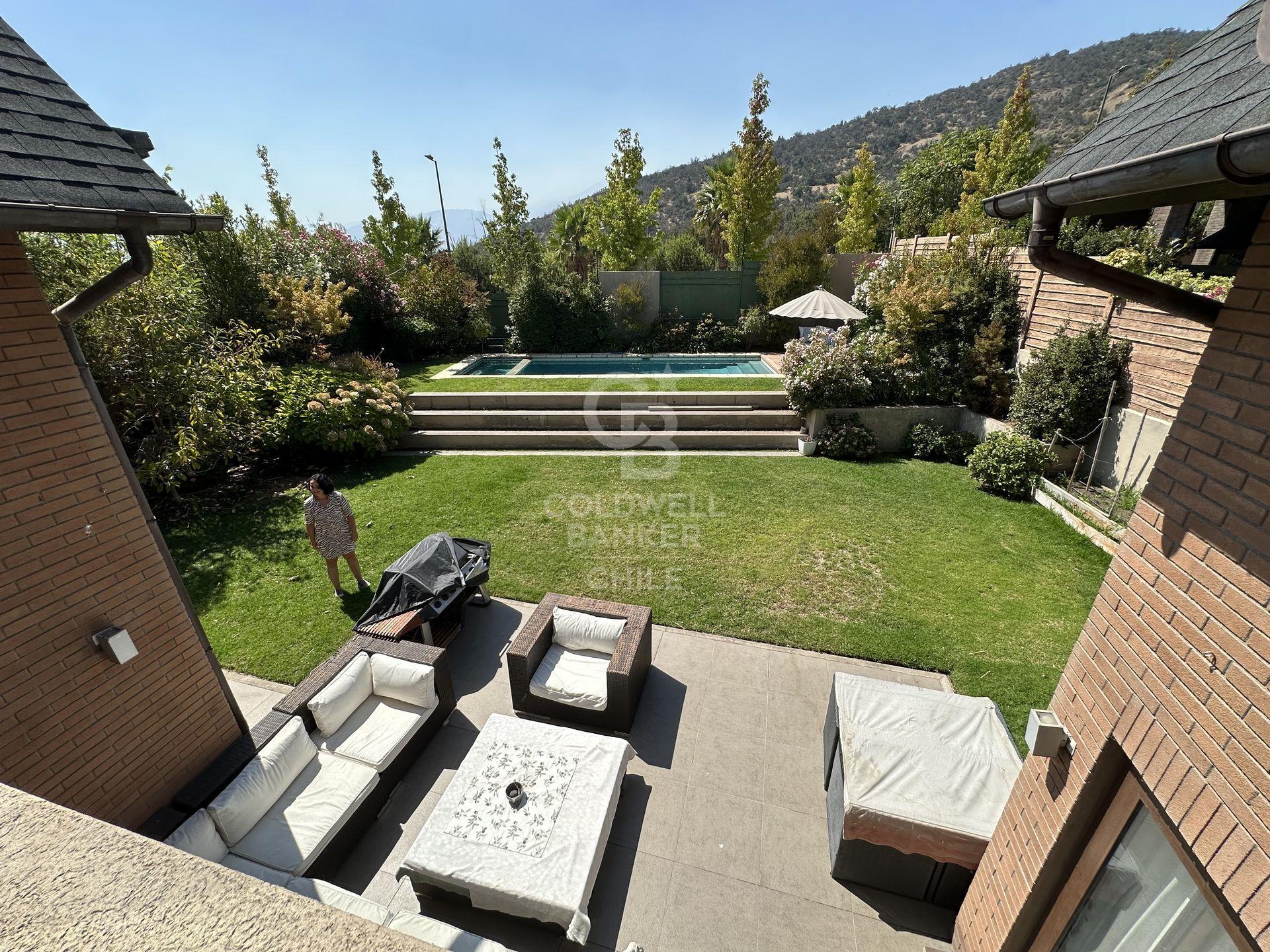 Las Condes, Chile, 4 Bedrooms Bedrooms, ,5 BathroomsBathrooms,Residential,For Sale,1728861