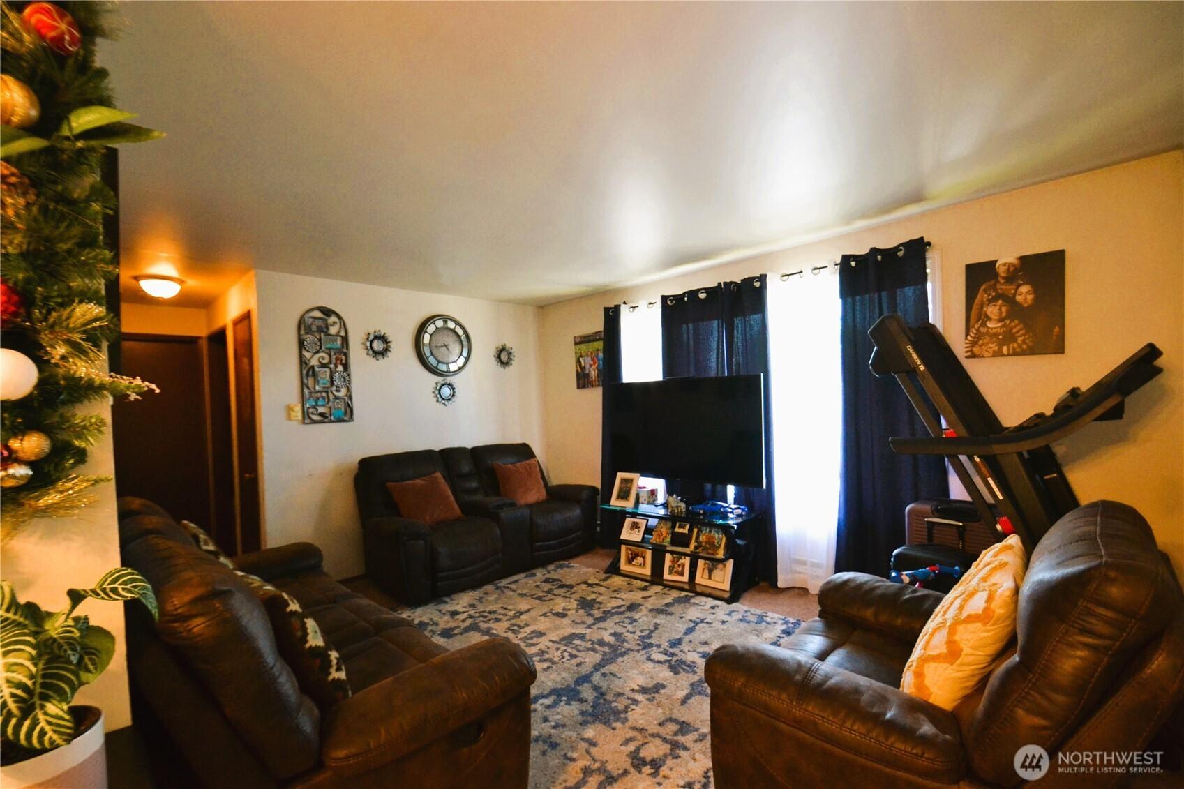 SEATTLE, Washington, 98106, United States, ,Residential,For Sale,1875654
