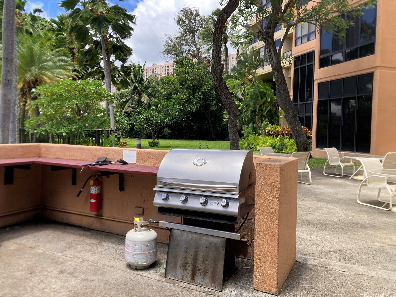 Honolulu, Hawaii, 96818, United States, 2 Bedrooms Bedrooms, ,2 BathroomsBathrooms,Residential,For Sale,1714219