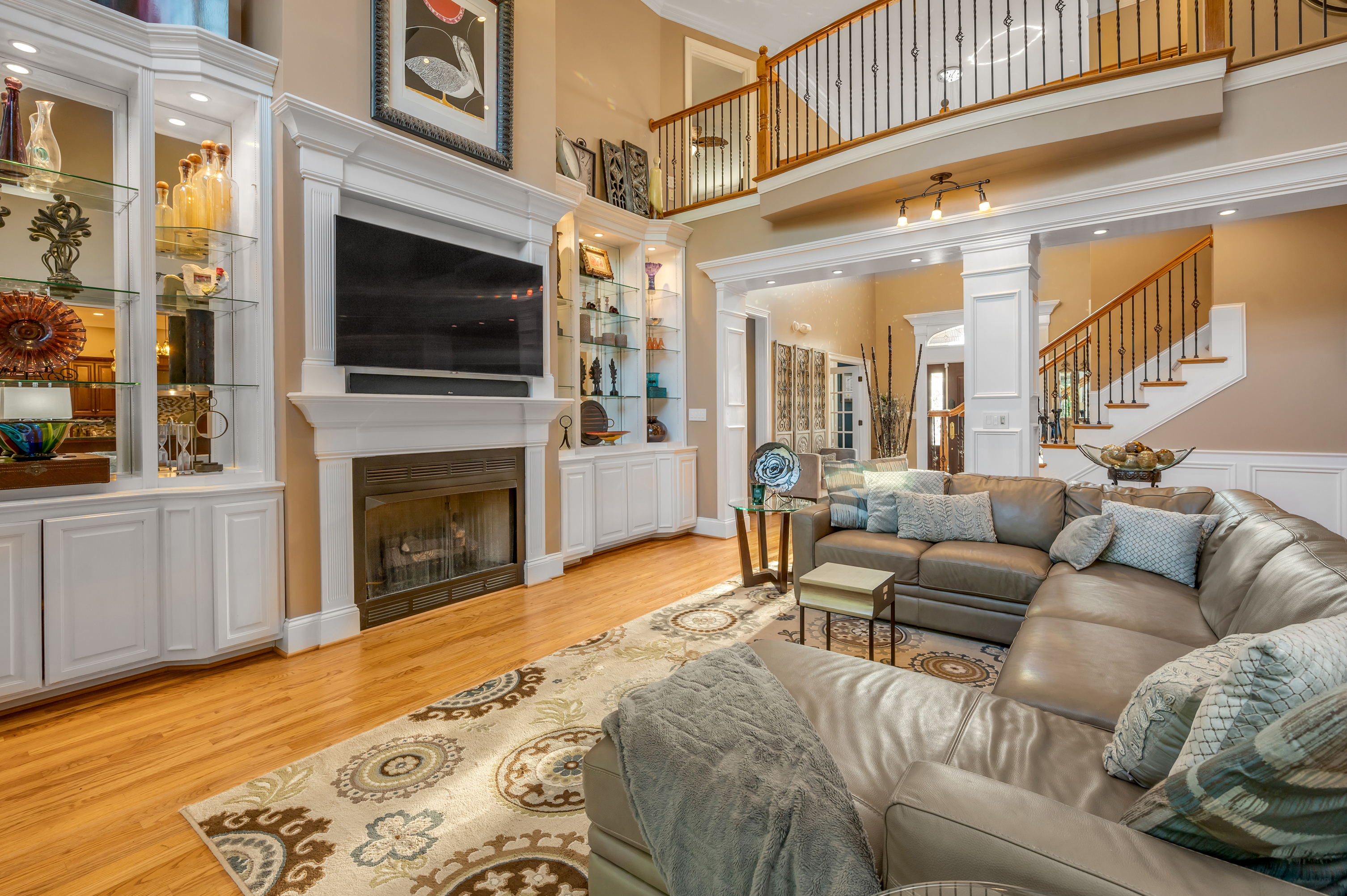  315 Whispering Brook Drive - 物件實景