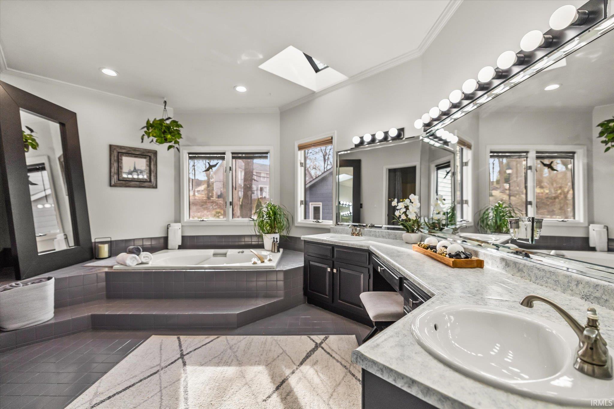 Bloomington, Indiana, 47401, United States, 5 Bedrooms Bedrooms, ,4 BathroomsBathrooms,Residential,For Sale,1924485