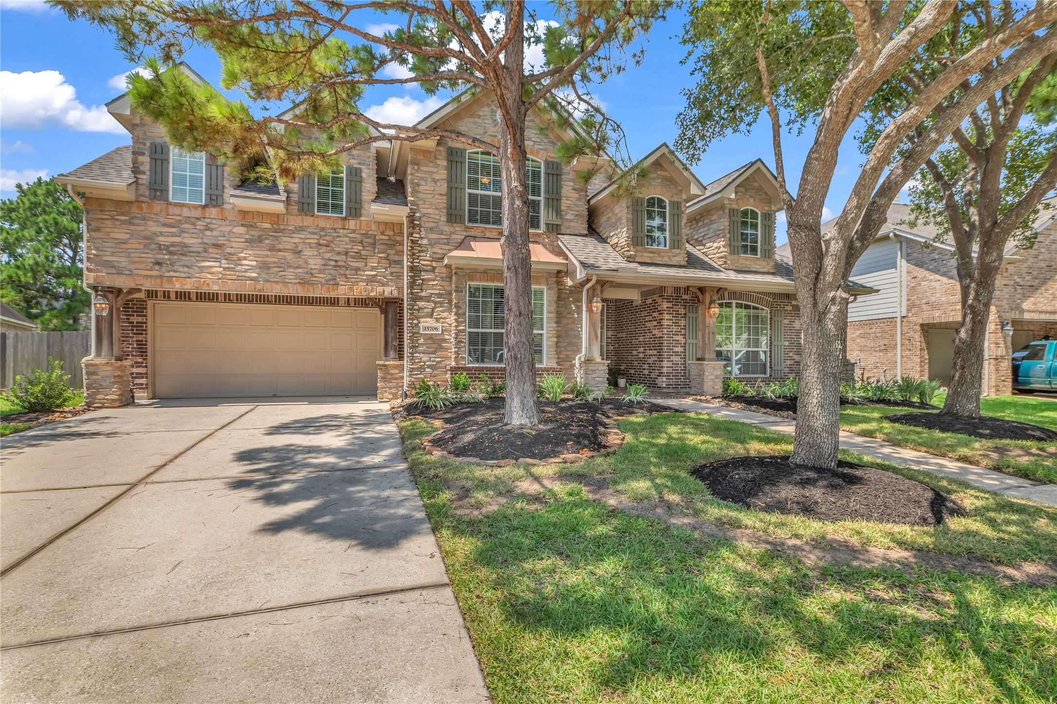 Houston, Texas, 77044, United States, 5 Bedrooms Bedrooms, ,4 BathroomsBathrooms,Residential,For Sale,1927228