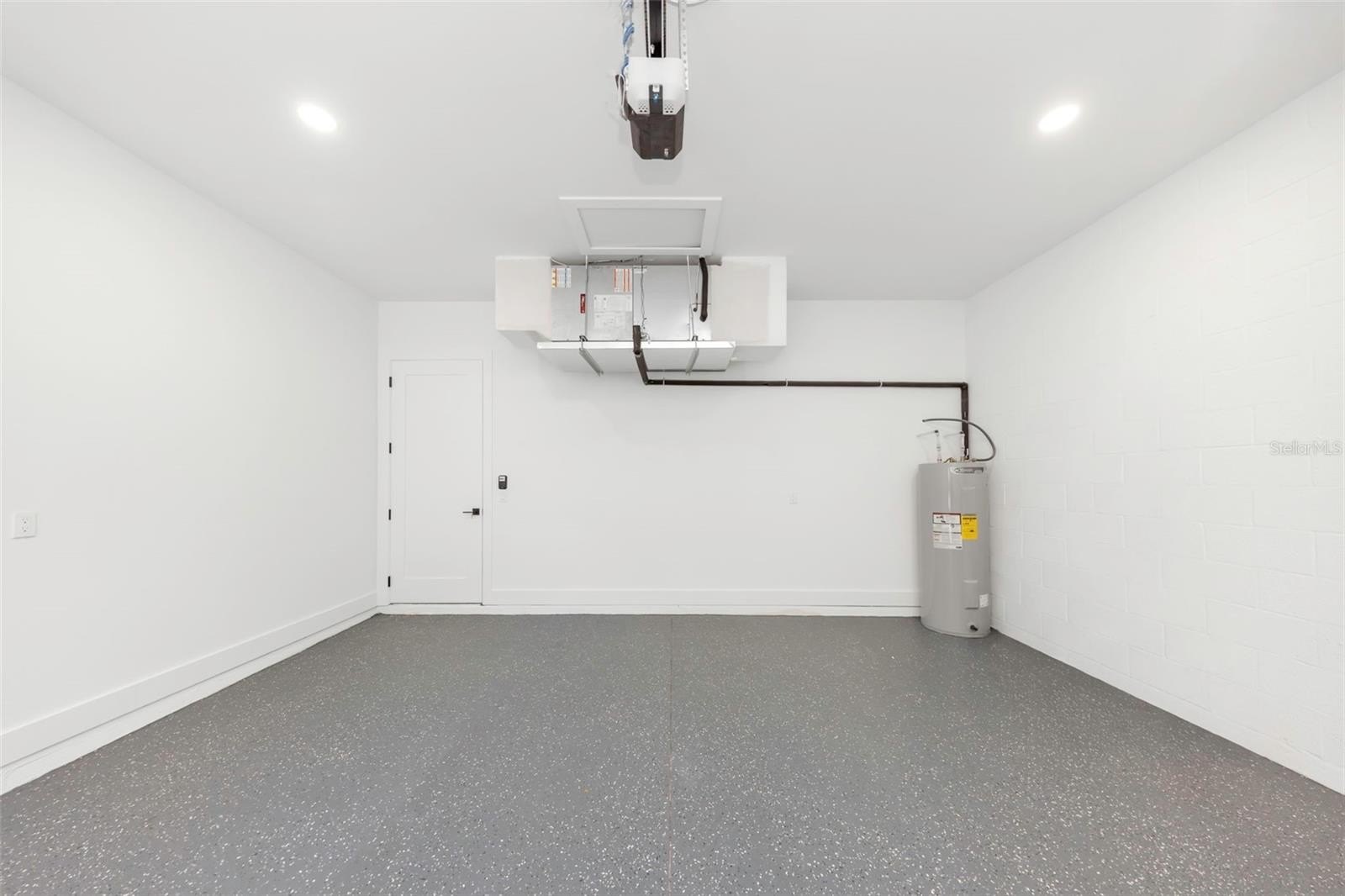 CLEARWATER, Florida, 33755, United States, 4 Bedrooms Bedrooms, ,3 BathroomsBathrooms,Residential,For Sale,1996424