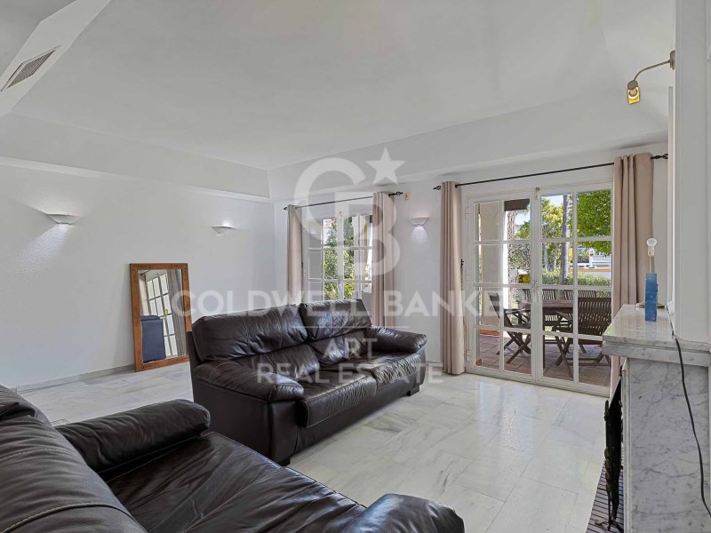 Estepona, Andalusia, ES, 4 Bedrooms Bedrooms, ,4 BathroomsBathrooms,Residential,For Sale,1708349