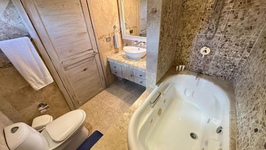 Playa del Carmen, Quintana Roo, 77717, Mexico, 5 Bedrooms Bedrooms, ,5 BathroomsBathrooms,Residential,For Sale,1968651