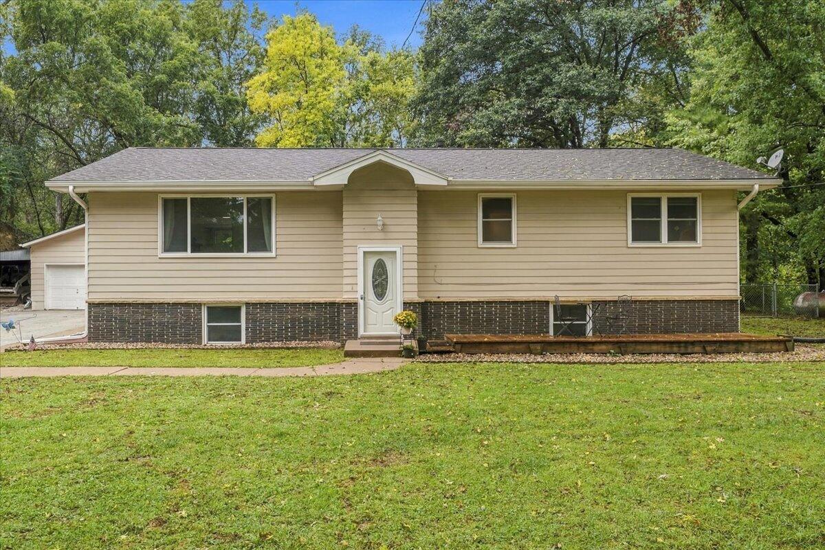 Coit Rd, Council Bluffs, IA 51503