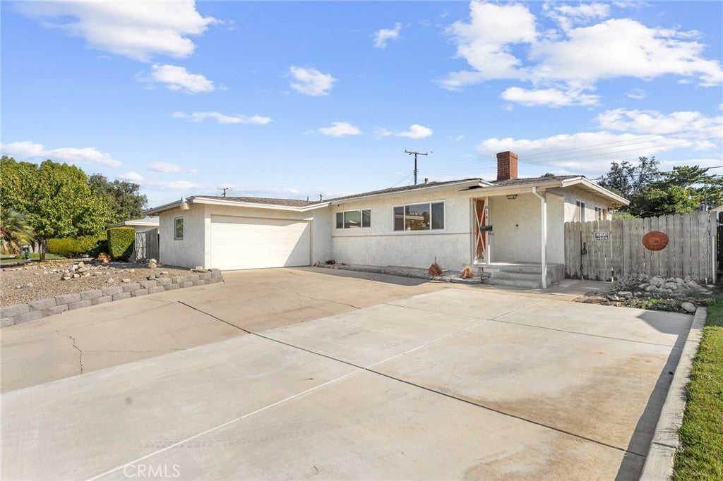 Redlands, California, 92374, United States, 4 Bedrooms Bedrooms, ,2 BathroomsBathrooms,Residential,For Sale,1987095