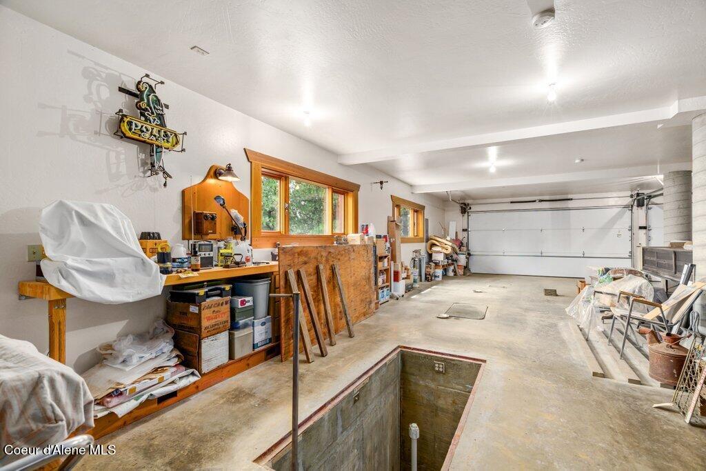 Coeur d'Alene, Idaho, 83814, United States, 4 Bedrooms Bedrooms, ,3 BathroomsBathrooms,Residential,For Sale,1981796