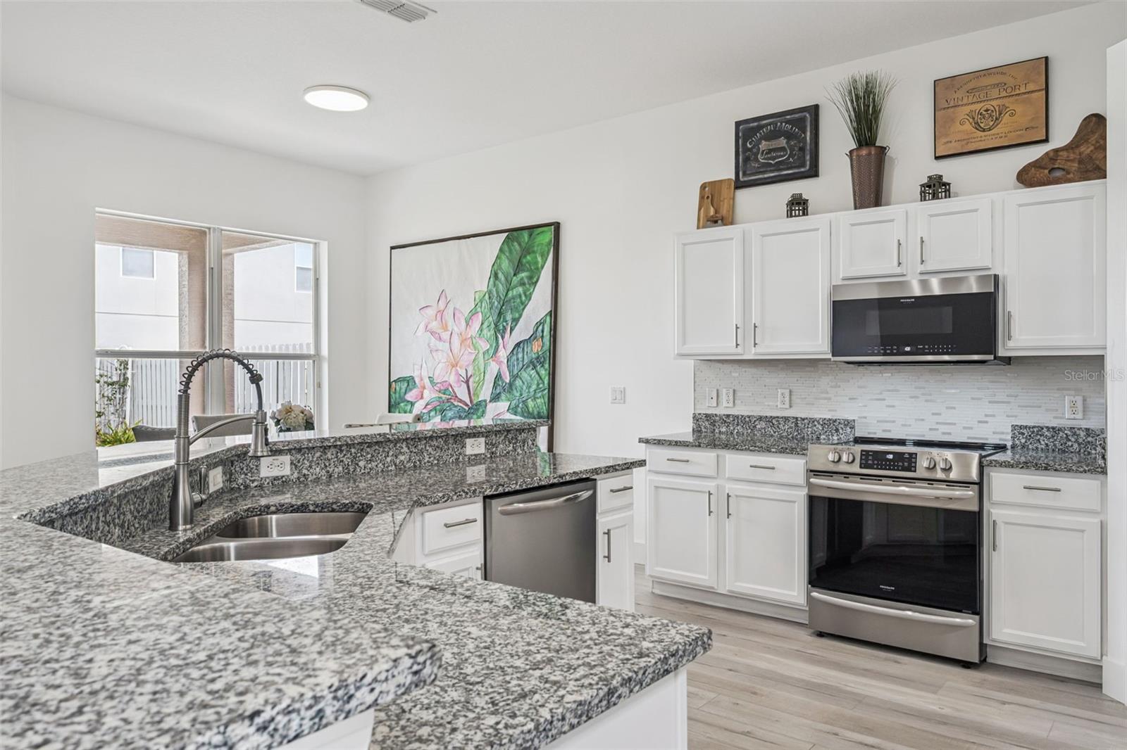 ORLANDO, Florida, 32837, United States, 5 Bedrooms Bedrooms, ,3 BathroomsBathrooms,Residential,For Sale,2010321