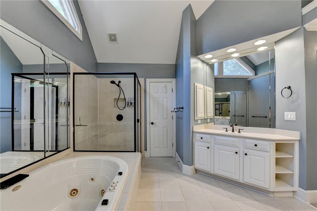 Canton, Georgia, 30115, United States, 6 Bedrooms Bedrooms, ,5 BathroomsBathrooms,Residential,For Sale,2043227