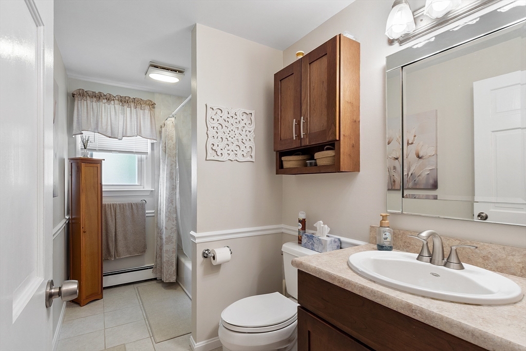Beverly, Massachusetts, 01915, United States, 3 Bedrooms Bedrooms, ,2 BathroomsBathrooms,Residential,For Sale,1912054