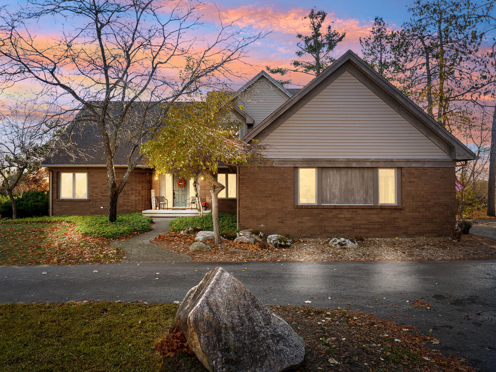 Alpena, Michigan, 49707, United States, 4 Bedrooms Bedrooms, ,4 BathroomsBathrooms,Residential,For Sale,2005523