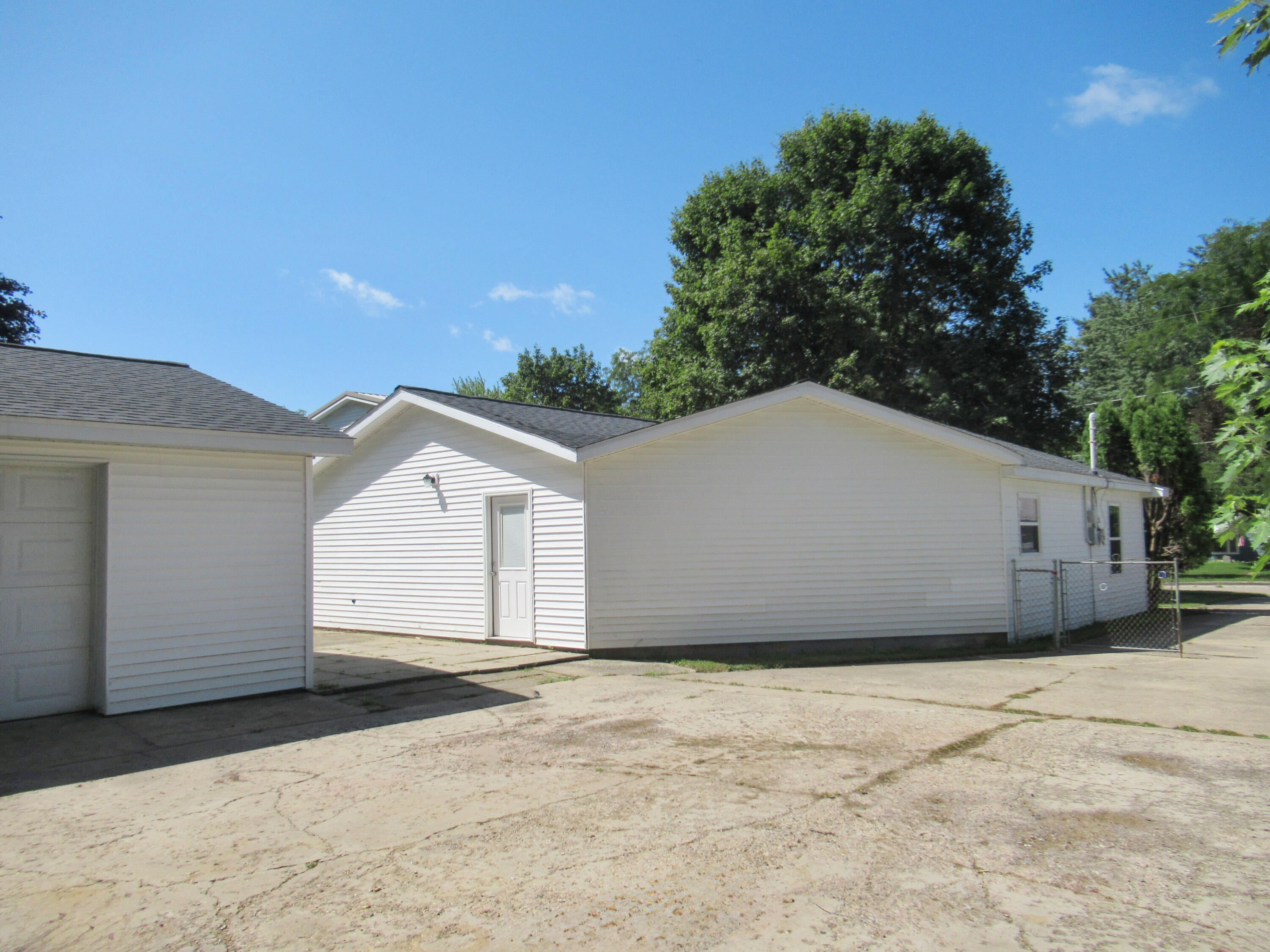 Mingo St, Albion, MI 49224 #1