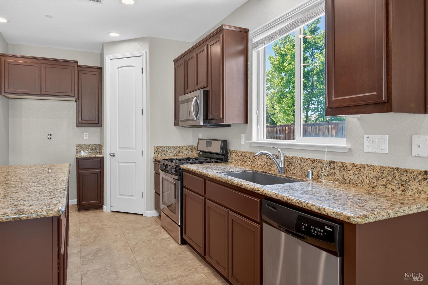 Fairfield, California, 94533, United States, 4 Bedrooms Bedrooms, ,3 BathroomsBathrooms,Residential,For Sale,2034470
