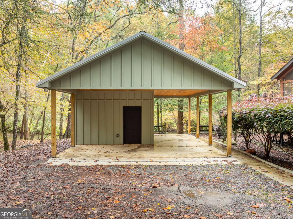 Ellijay, Georgia, 30540, United States, 3 Bedrooms Bedrooms, ,2 BathroomsBathrooms,Residential,For Sale,1972066