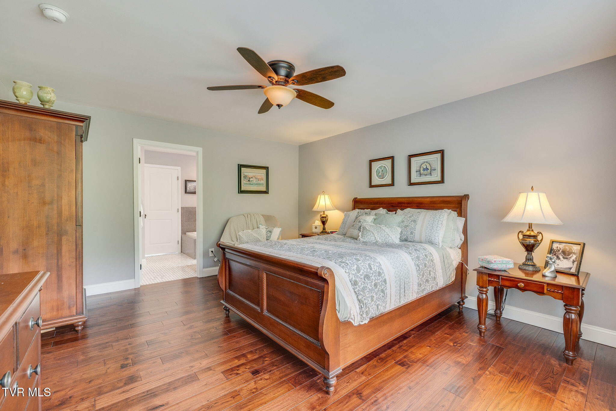 Bluff City, Tennessee, 37618, United States, 3 Bedrooms Bedrooms, ,4 BathroomsBathrooms,Residential,For Sale,2048525