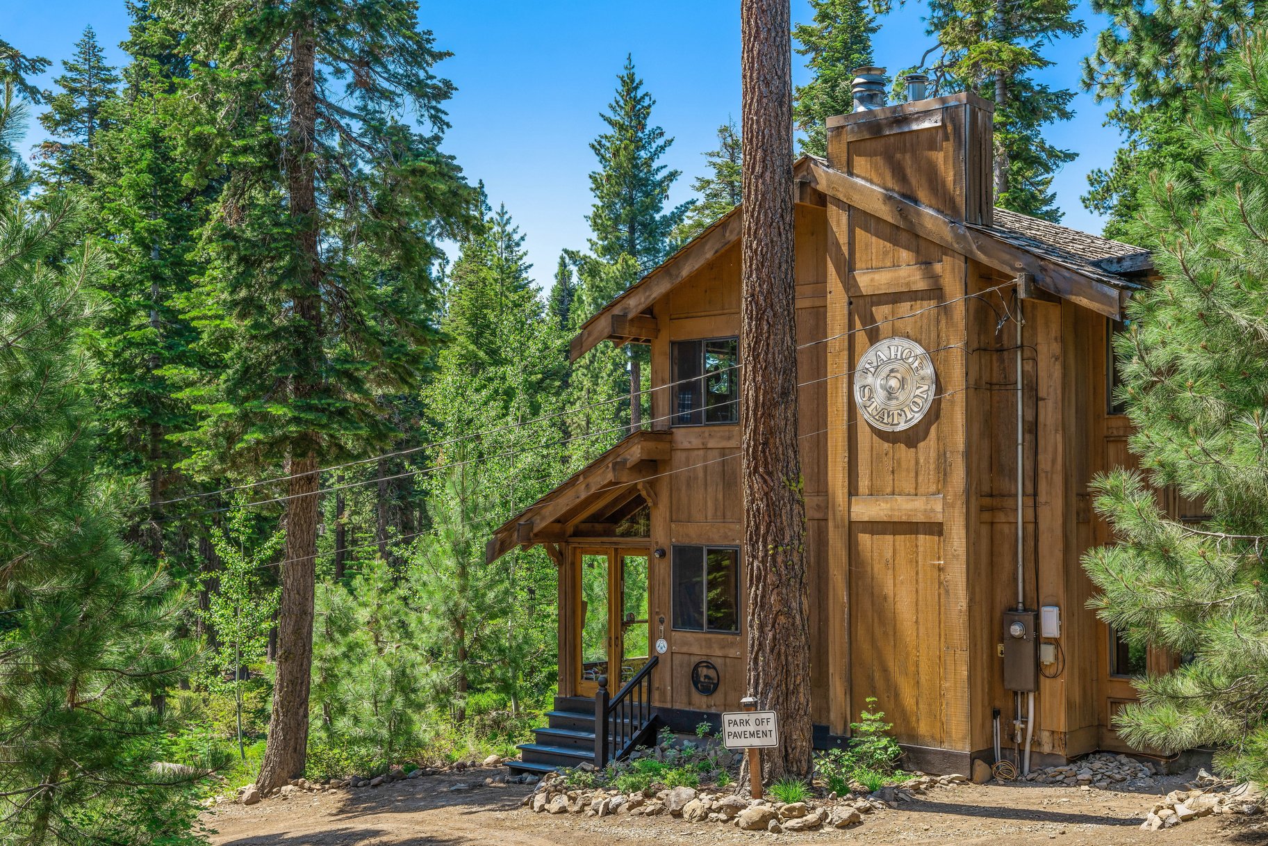  Rare, 10-acre parcel with house minutes from Tahoe City - 物件實景