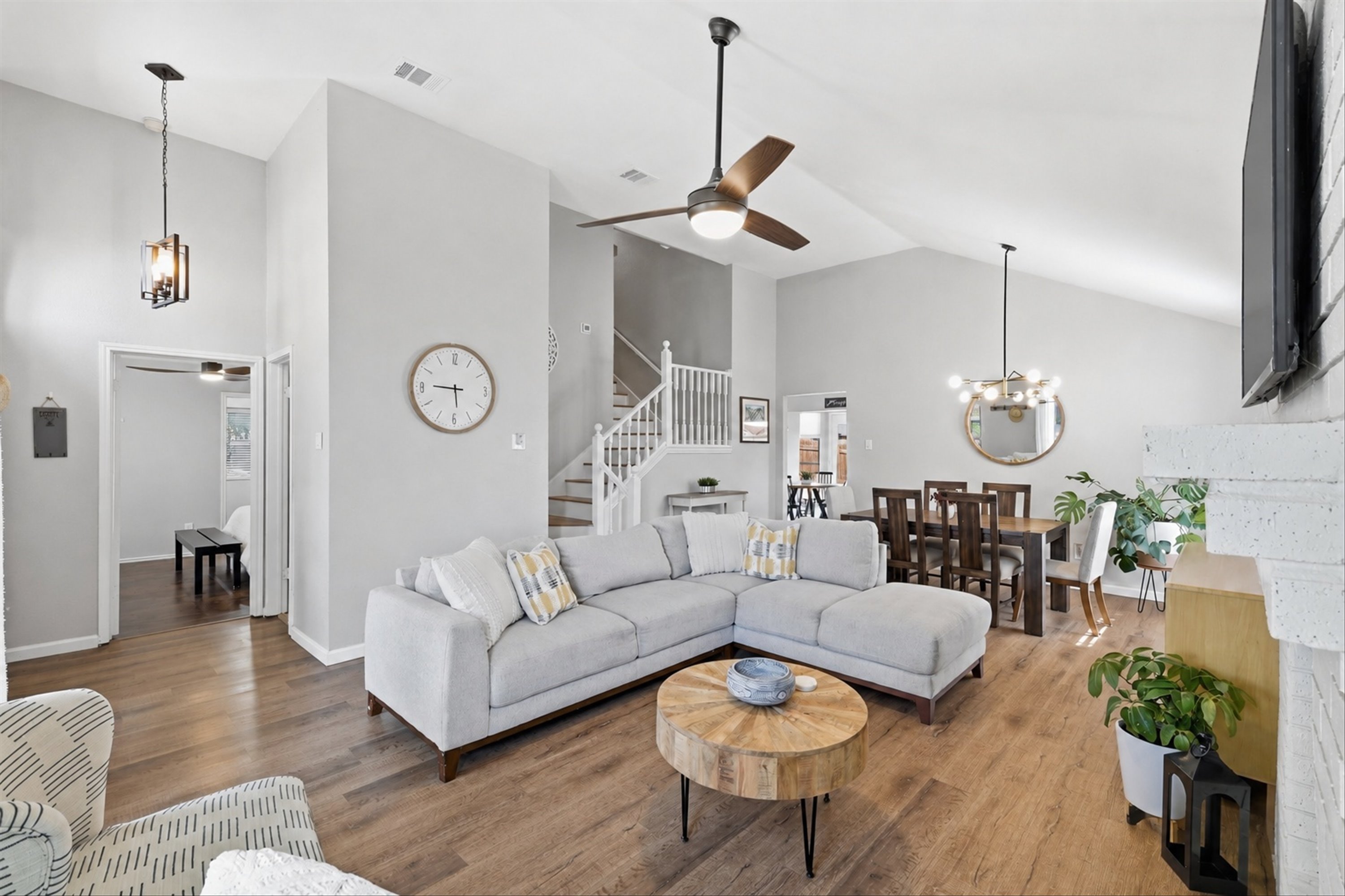  Beautifully Updated in Rowlett with a 2.75% Assumable FHA Loan - 物件實景