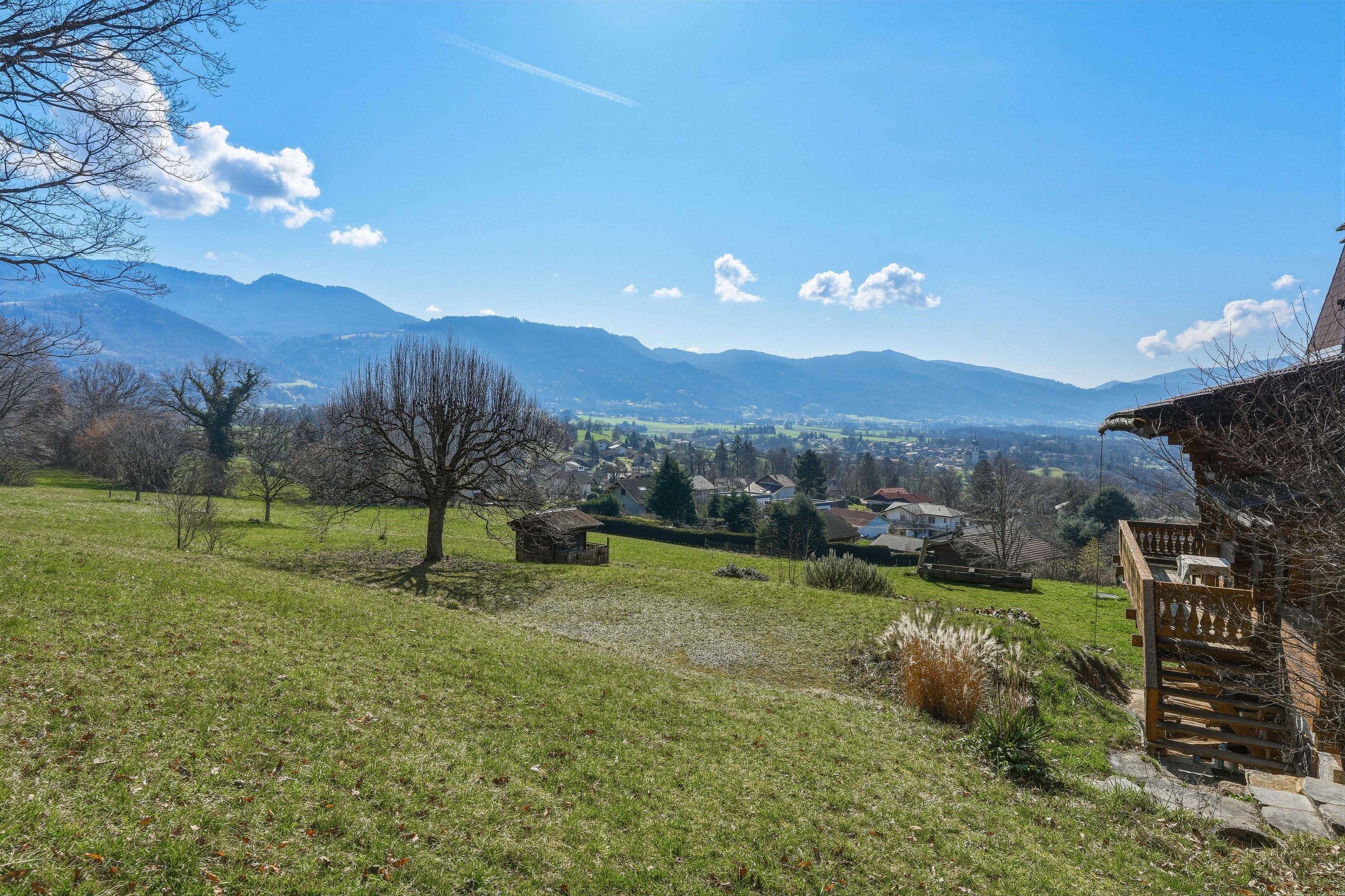  Authentic Chalet with Panoramic Views – 1.2 Hectare Estate - 物件實景