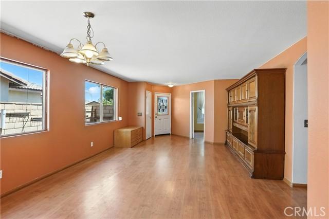 Lake Elsinore, California, 92530, United States, 3 Bedrooms Bedrooms, ,2 BathroomsBathrooms,Residential,For Sale,1924761