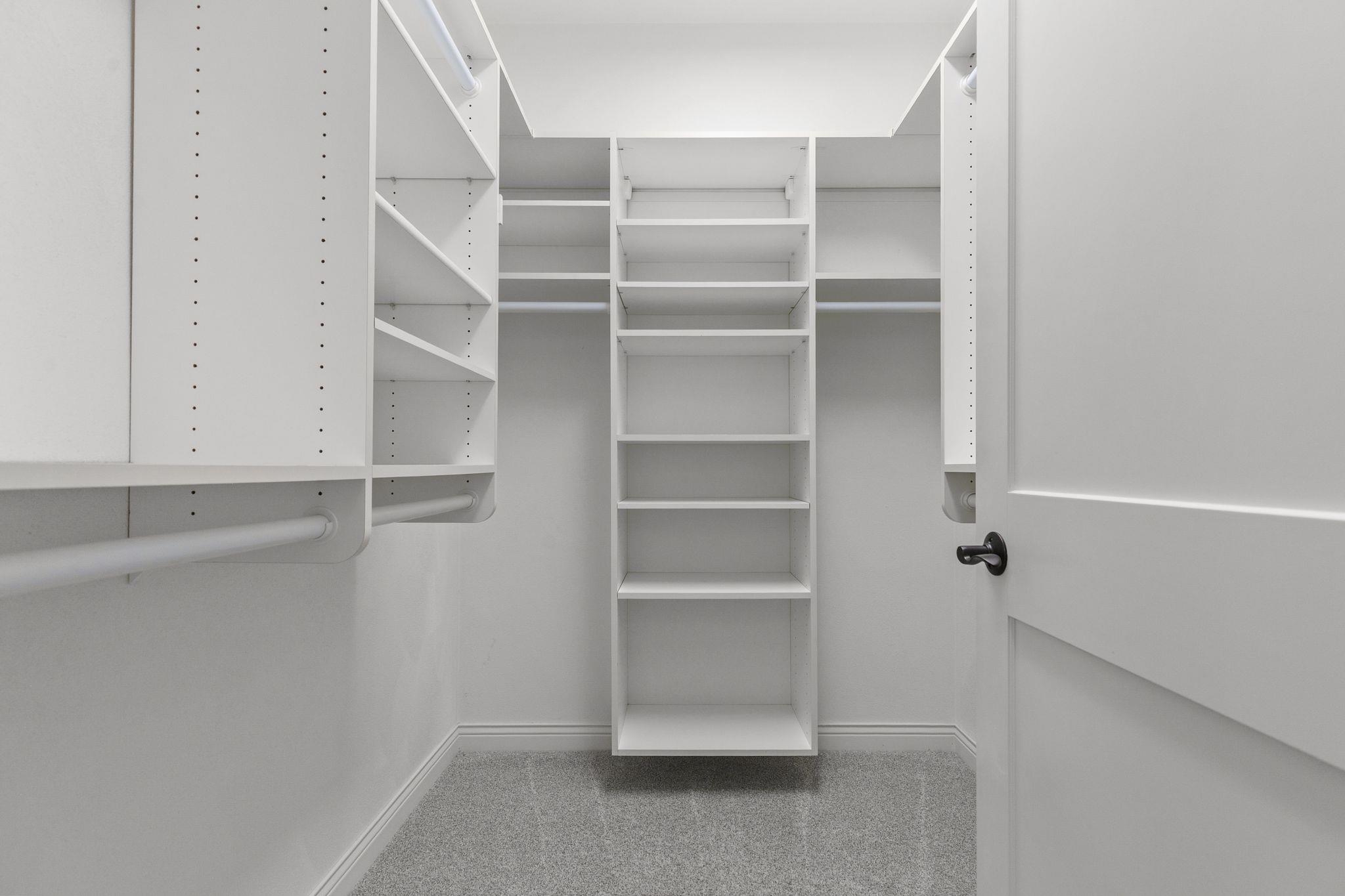 Combined Locks, Wisconsin, 54113, United States, 3 Bedrooms Bedrooms, ,4 BathroomsBathrooms,Residential,For Sale,1976414