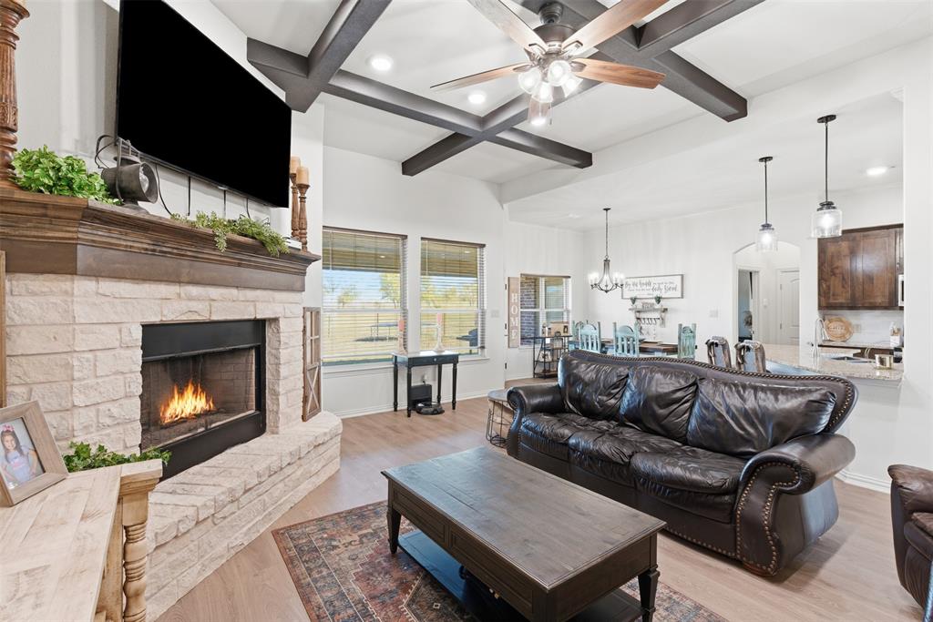 Grandview, Texas, 76050, United States, 4 Bedrooms Bedrooms, ,3 BathroomsBathrooms,Residential,For Sale,1991534