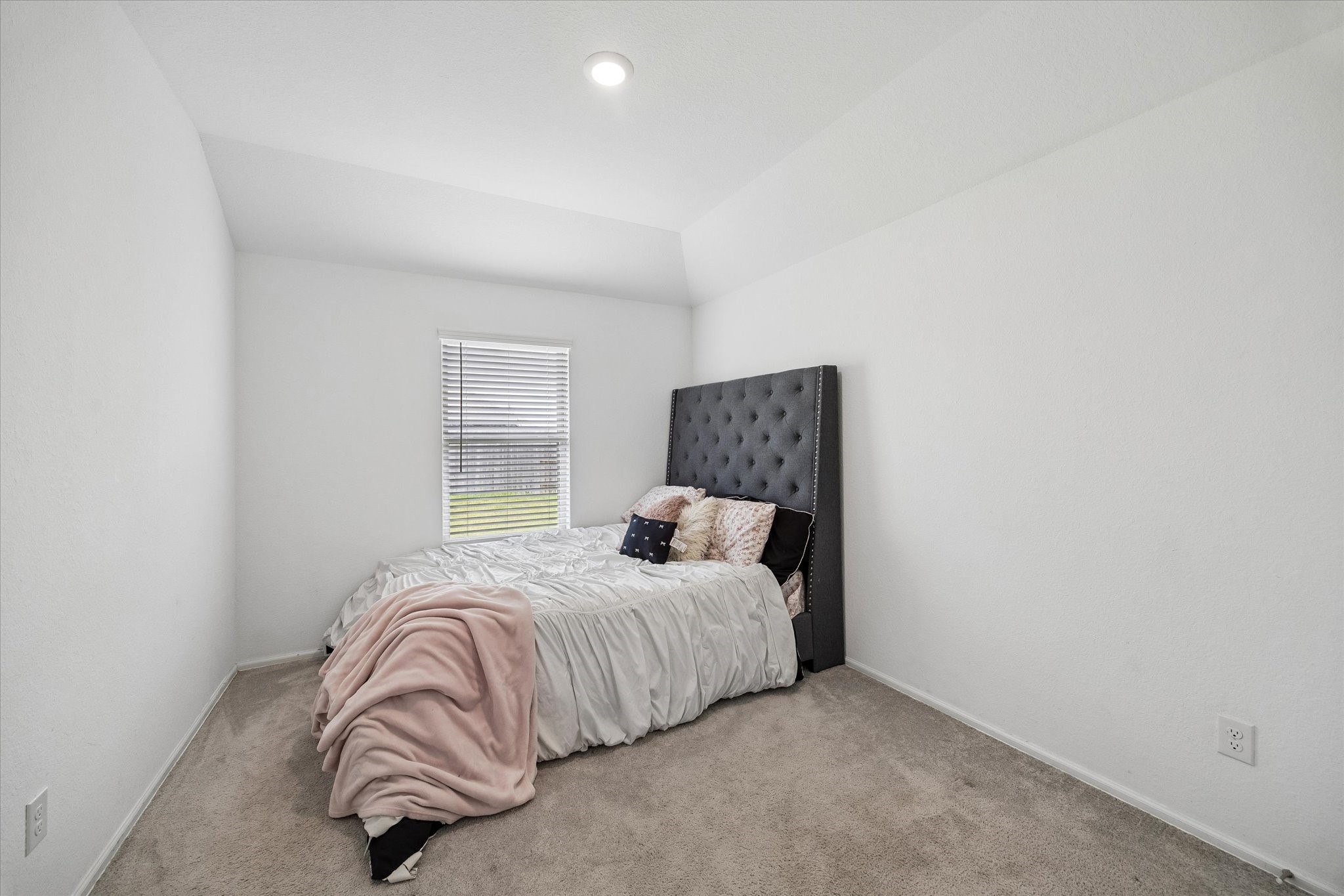  4311 Cedar Ash Drive - 物件實景