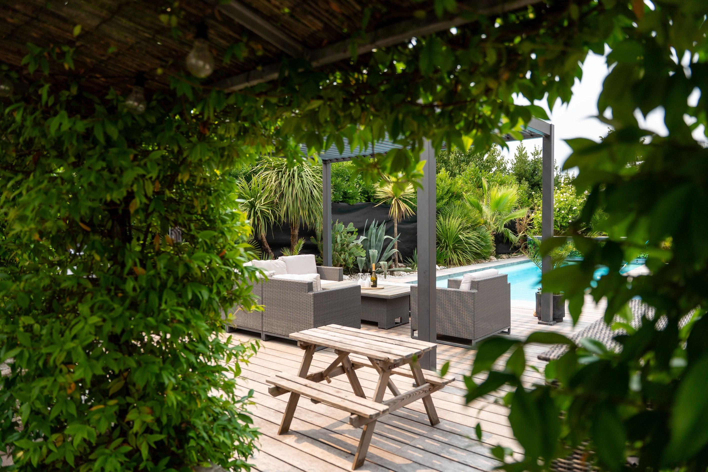  RENOVATED CHARMING CHARENTAISE WITH GUEST HOUSE IN MÉDIS - 物件實景