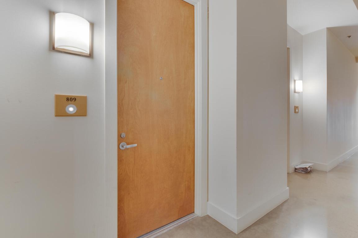 Austin, Texas, 78703, United States, 1 Bedroom Bedrooms, ,1 BathroomBathrooms,Residential,For Sale,1957666