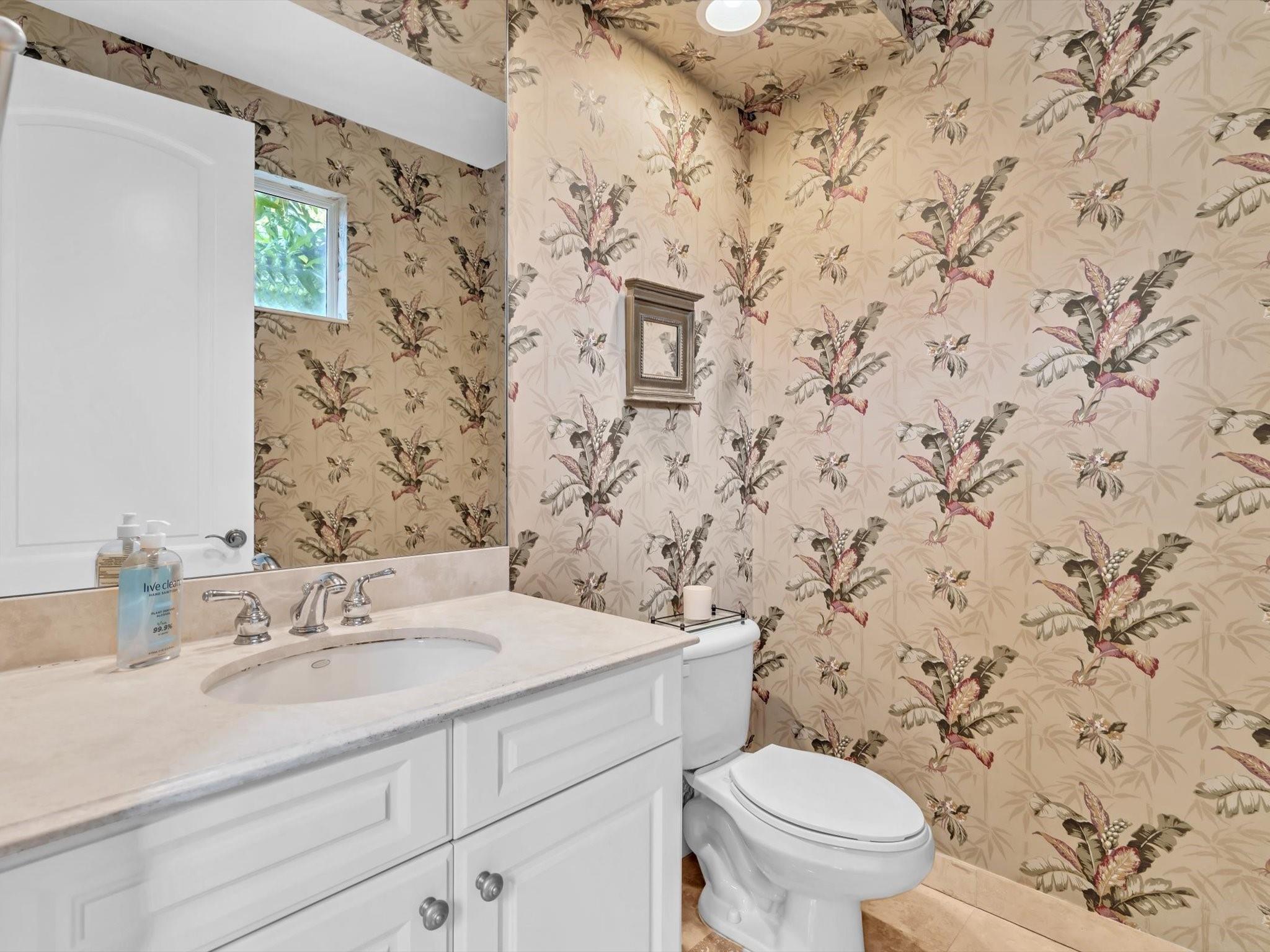 Fort Lauderdale, Florida, 33301, United States, 3 Bedrooms Bedrooms, ,5 BathroomsBathrooms,Residential,For Sale,1979910