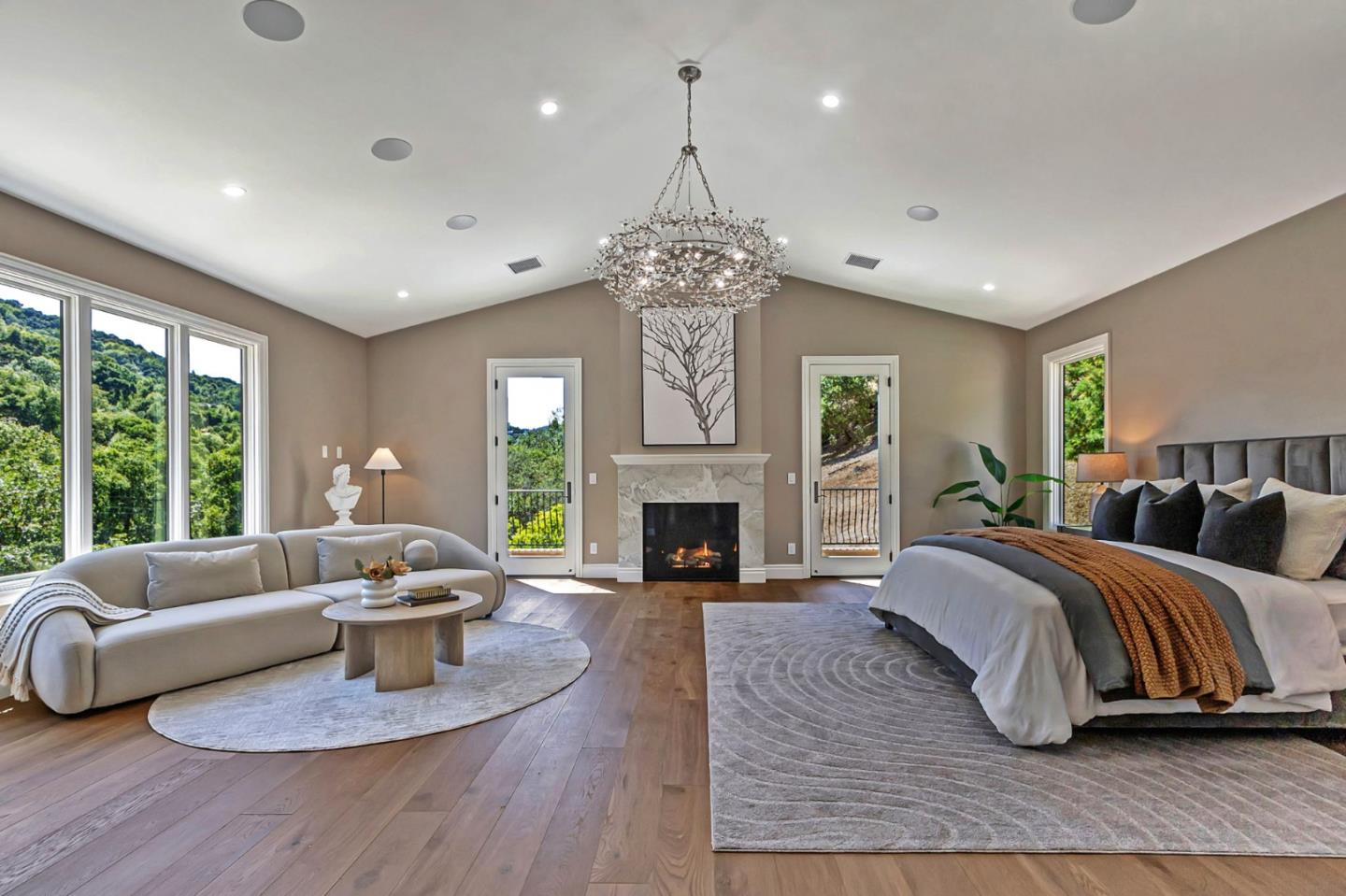 Los Gatos, California, 95032, United States, 8 Bedrooms Bedrooms, ,11 BathroomsBathrooms,Residential,For Sale,1855941