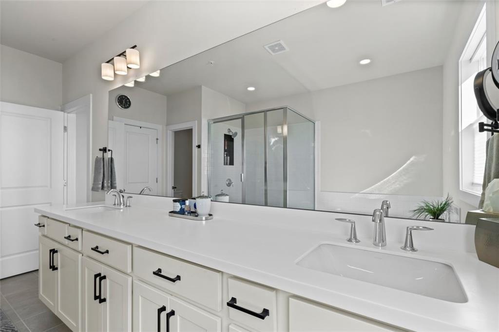 Cumming, Georgia, 30041, United States, 3 Bedrooms Bedrooms, ,4 BathroomsBathrooms,Residential,For Sale,1991085