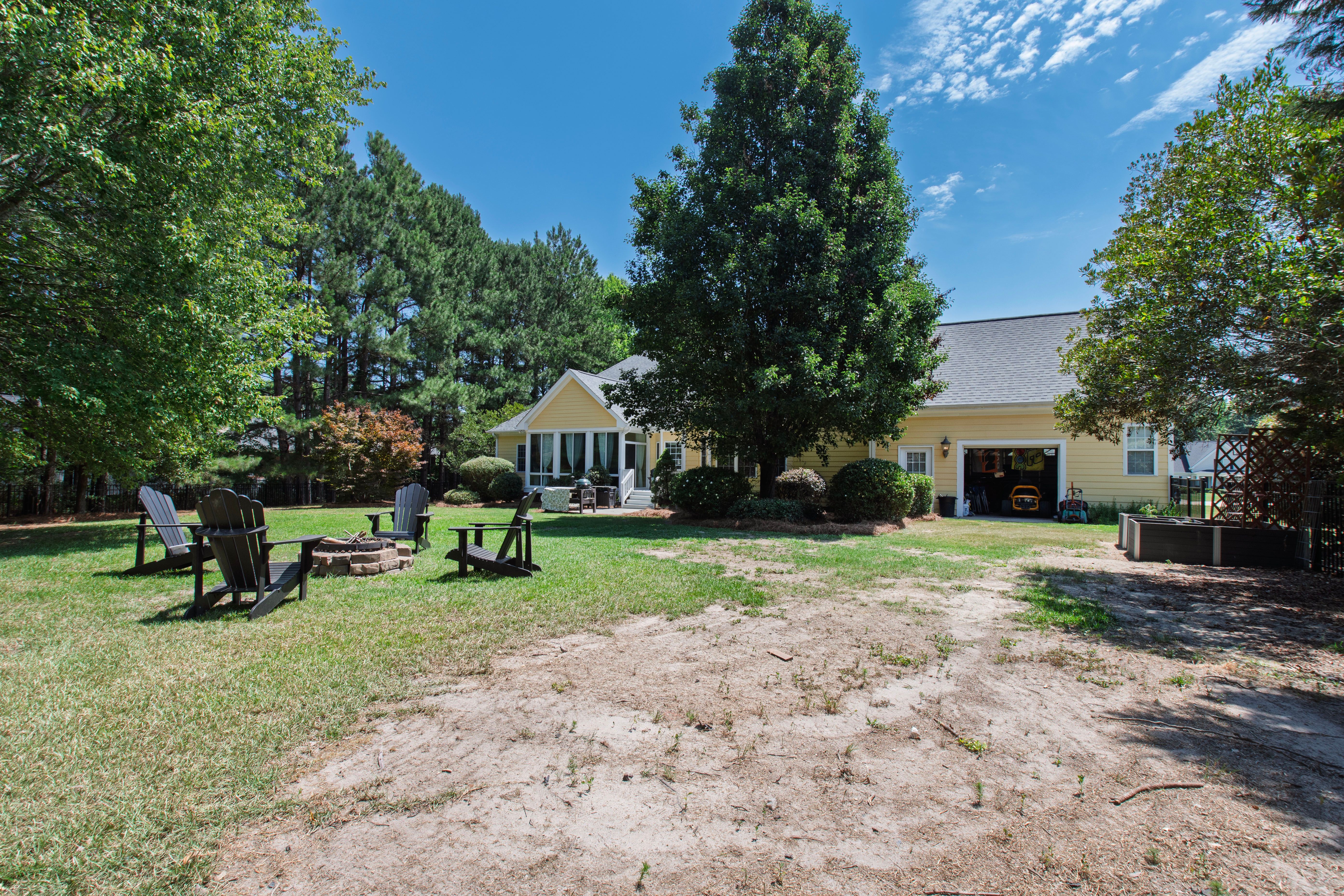  1305 Brook Hill Drive, Clayton, NC 27520 - 物件實景