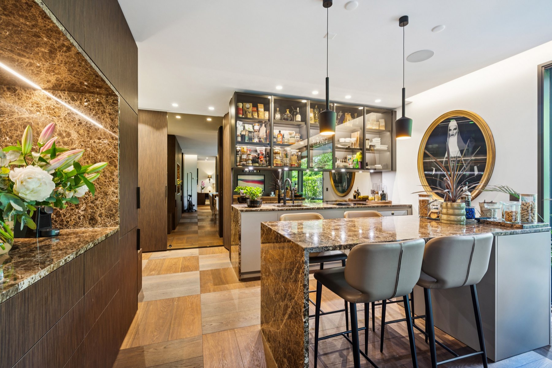  Unique opportunity - Exceptional garden-level apartment in a prestigious residen - 物件實景