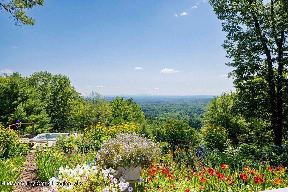 Bearsville, New York, 12409, United States, 3 Bedrooms Bedrooms, ,3 BathroomsBathrooms,Residential,For Sale,1901832