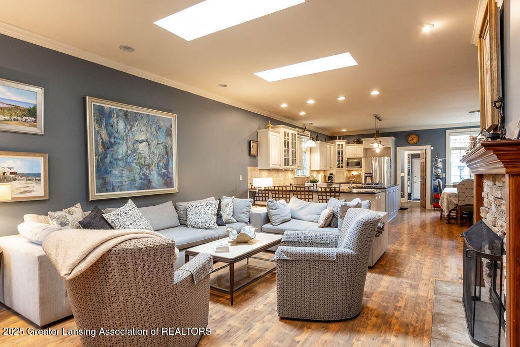 East Lansing, Michigan, 48823, United States, 6 Bedrooms Bedrooms, ,6 BathroomsBathrooms,Residential,For Sale,1818368